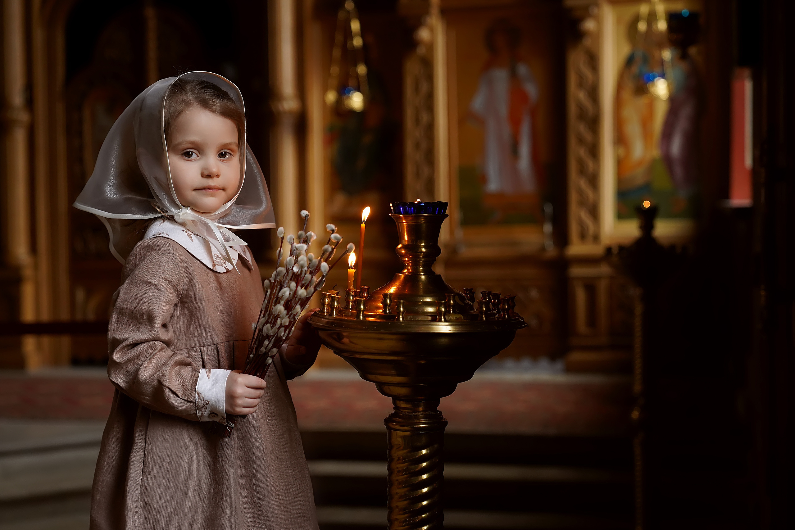 Профессиональная фото и видеосъёмка таинств крещения и венчания, профессиональный фотограф на  крещение венчание