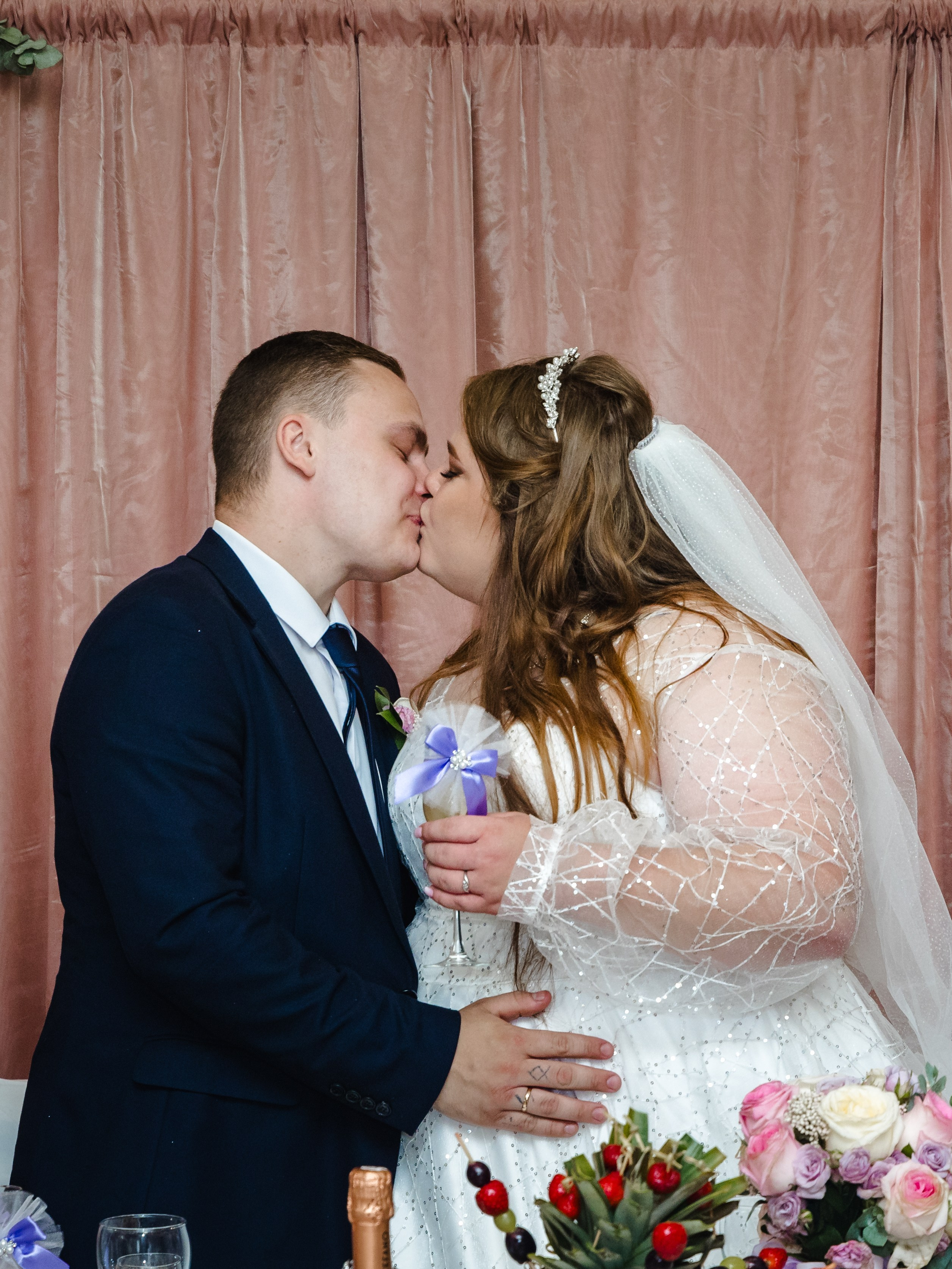 Николай и Диана, свадебный банкет. Свадебный и семейный фотограф в г. Волхов Алексей Кочерыжкин