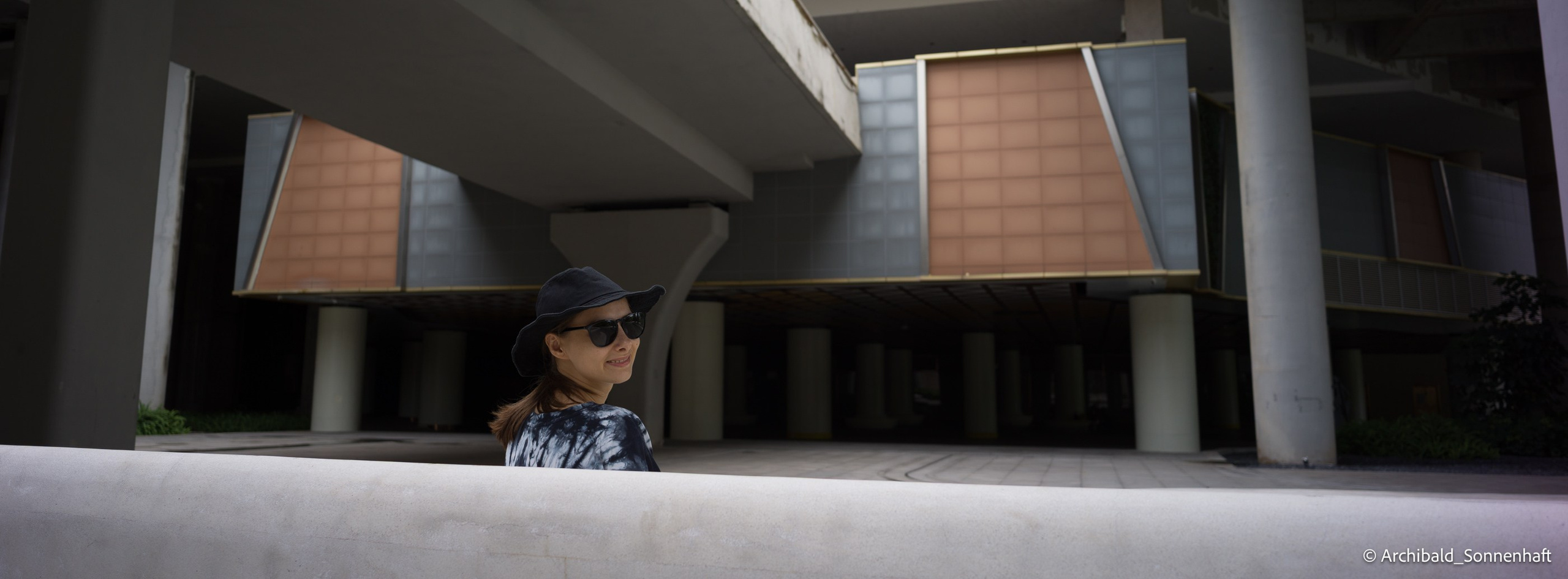 Office environs. Photographer in Guangzhou, China. Archibald Sonnenhaft