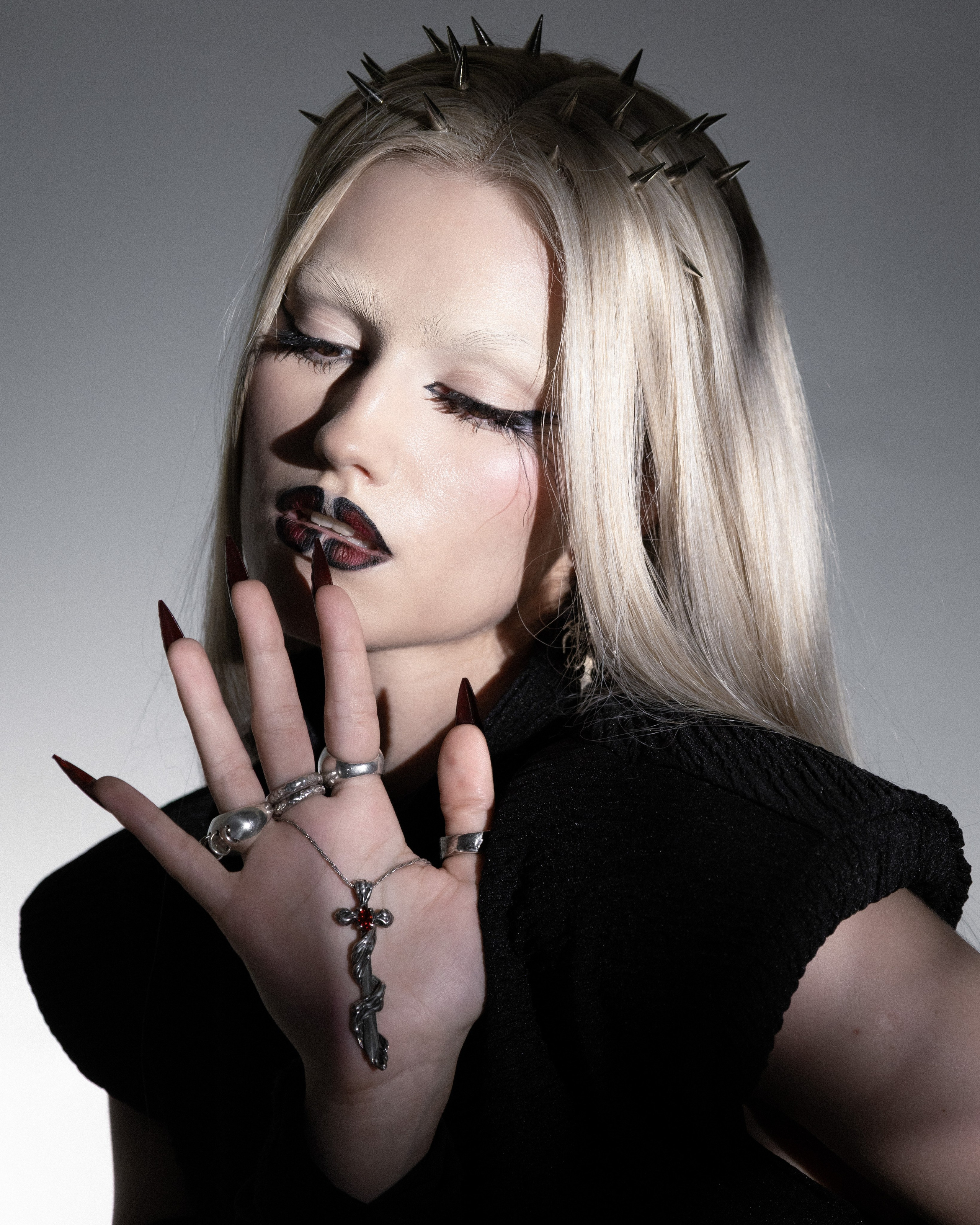 OUTBREAK. Фотограф Москва Грошева Софья