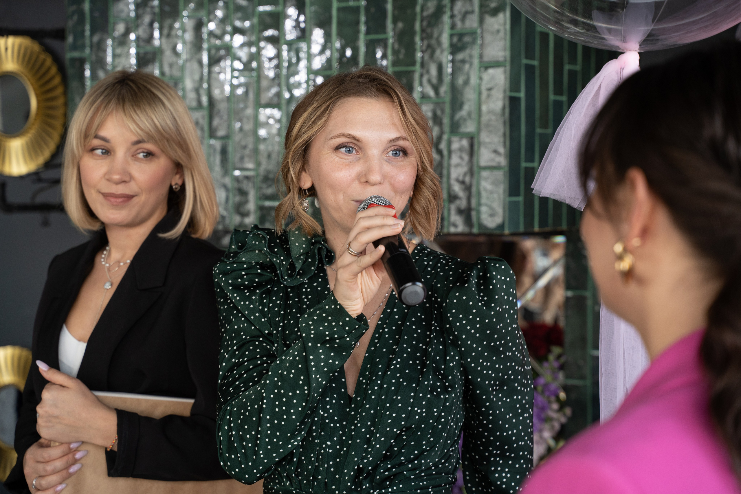 День рождения блога HowDoEdu. Свадебный и семейный фотограф в Екатеринбурге Анна Месяцева