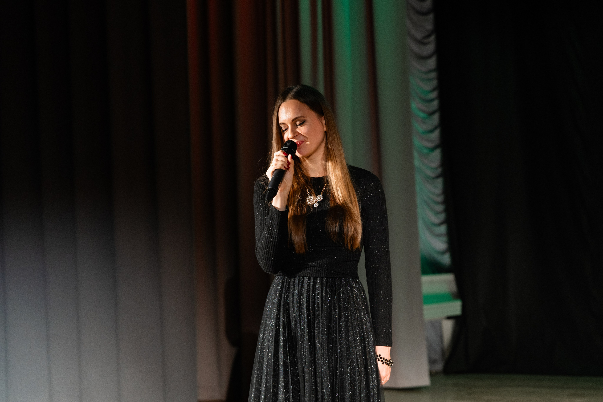 Концерт ДК Буривестник. Фотограф Никита Комаров