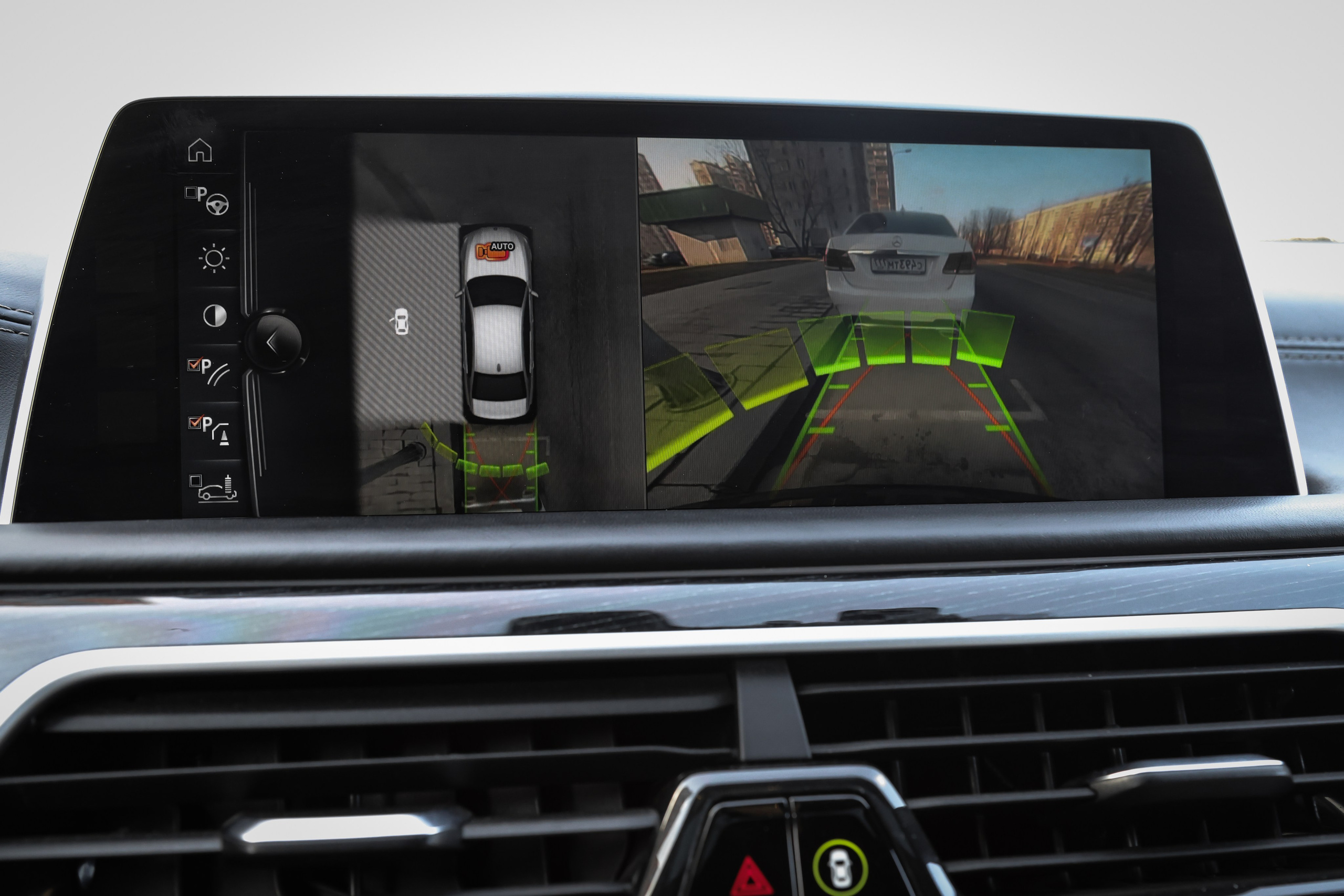 2017 BMW 750 Ld XDrive. Mixturecaptures