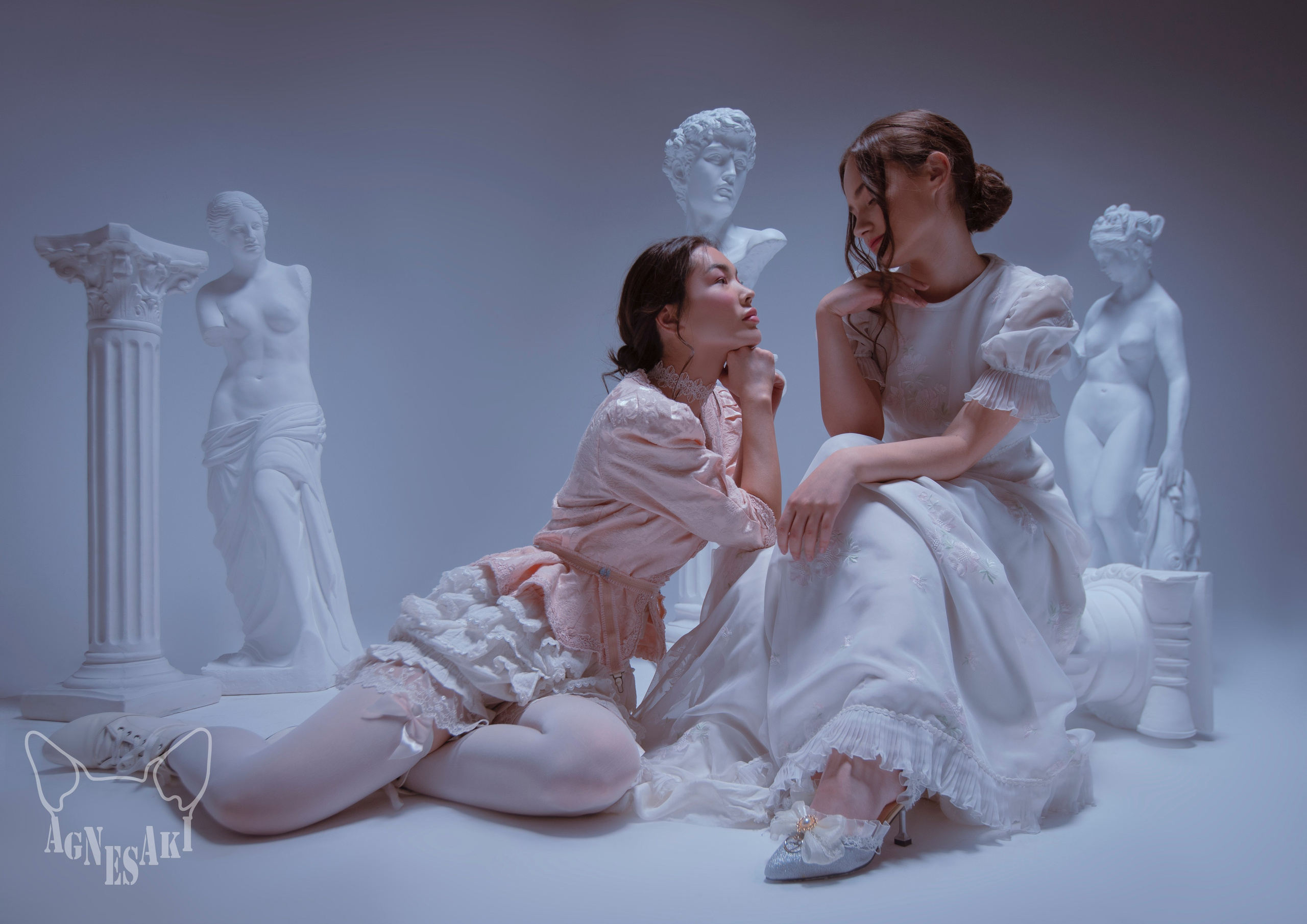 White. Agnes Aki  Твой НЮ фотограф в Москве