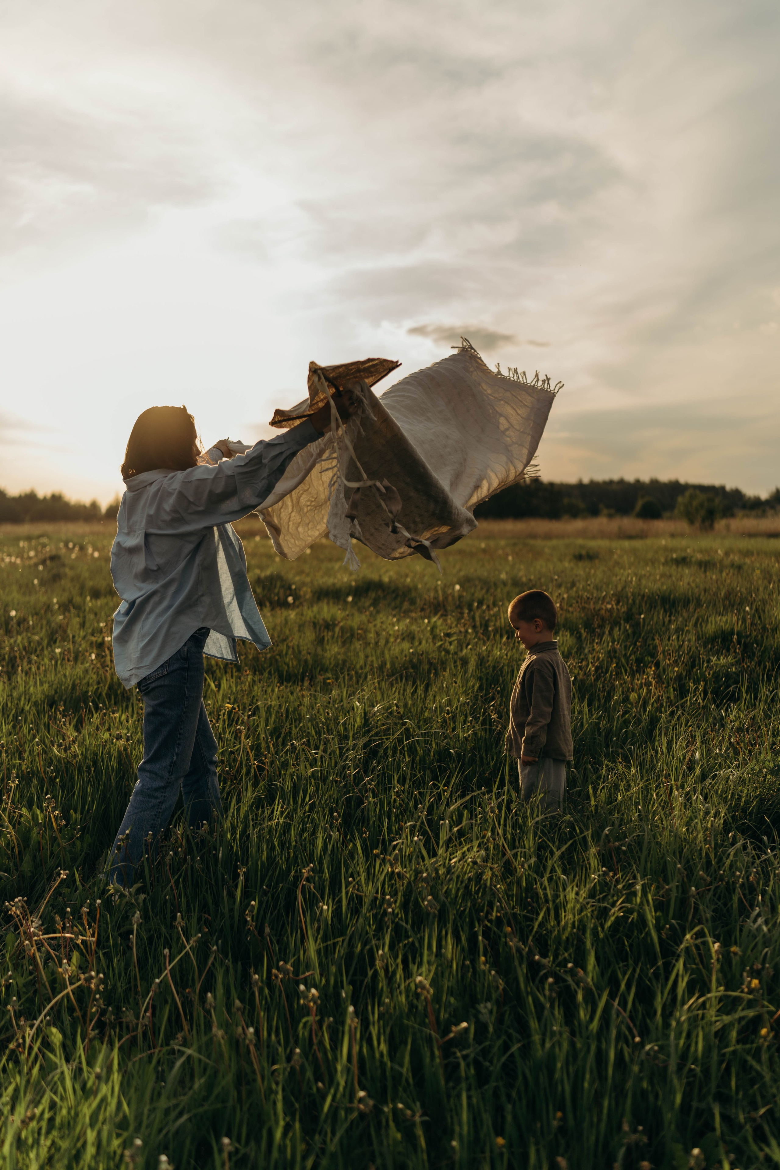 Семейная фотосессия на закате. Семейный и портретный фотограф во Владимире и Суздале