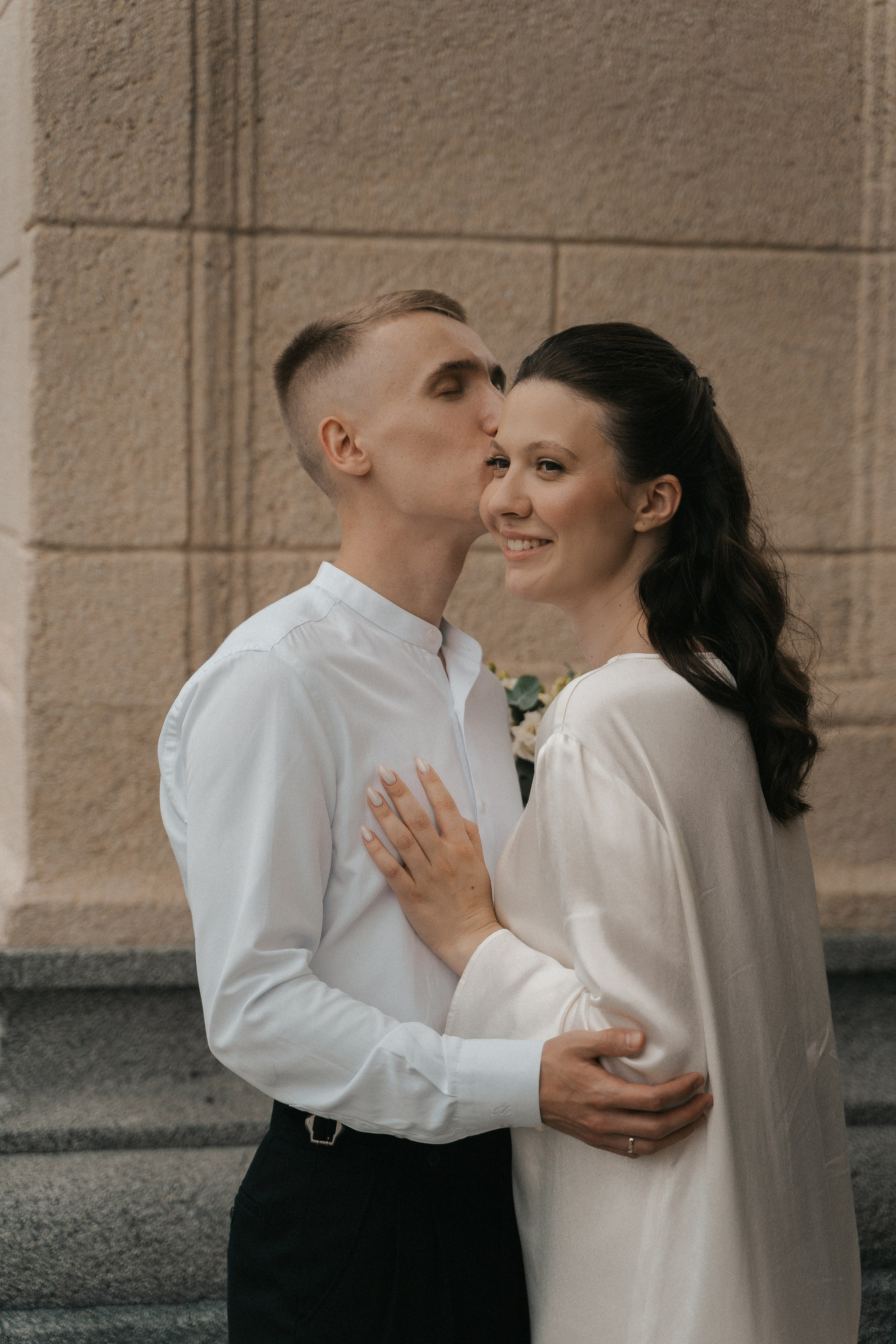 Никита и Аня в городе. Семейный, портретный фотограф Новосибирск. Оля Адова