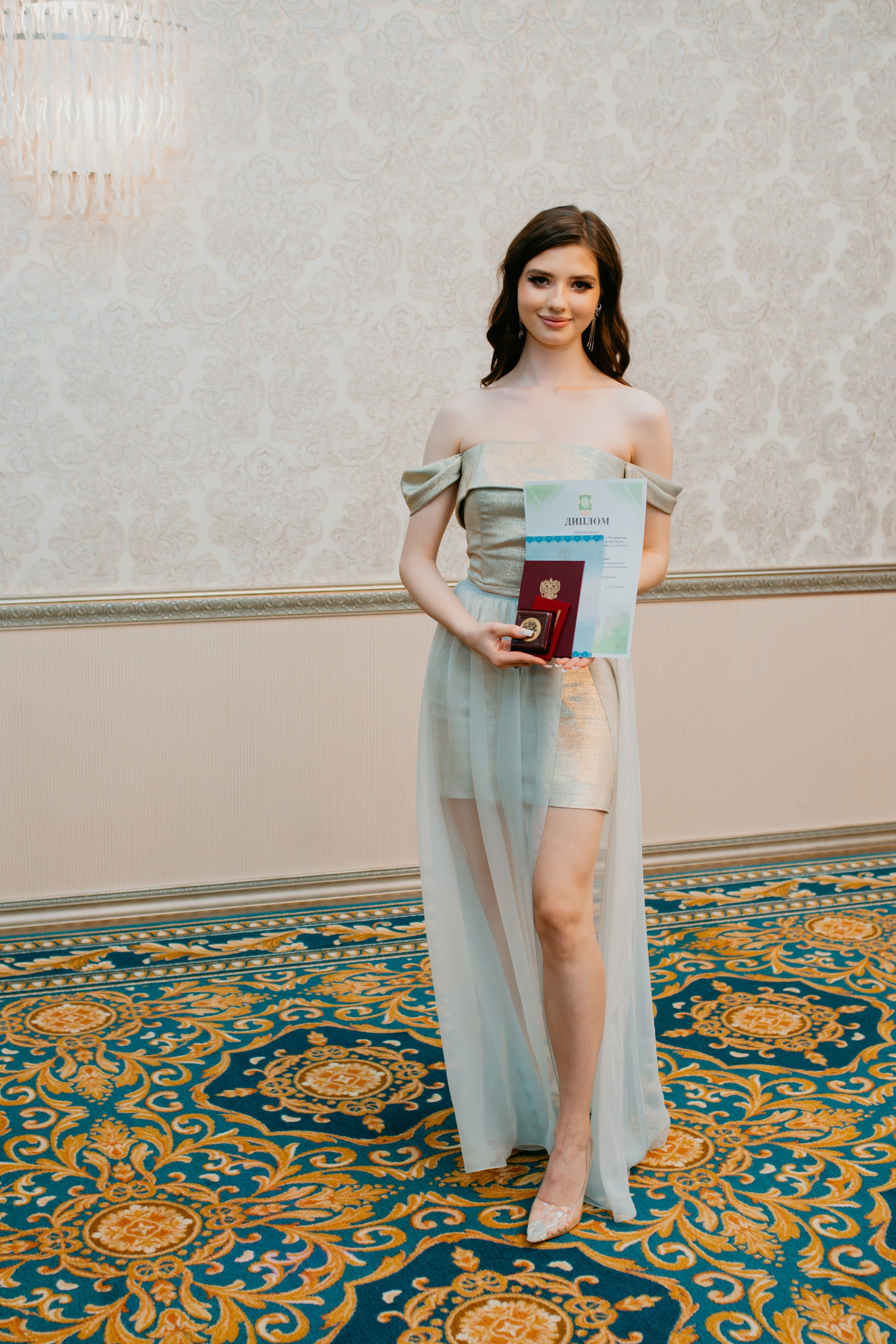 Выпускной. 11 лицей. Фотограф в Челябинске Ополихина Анна