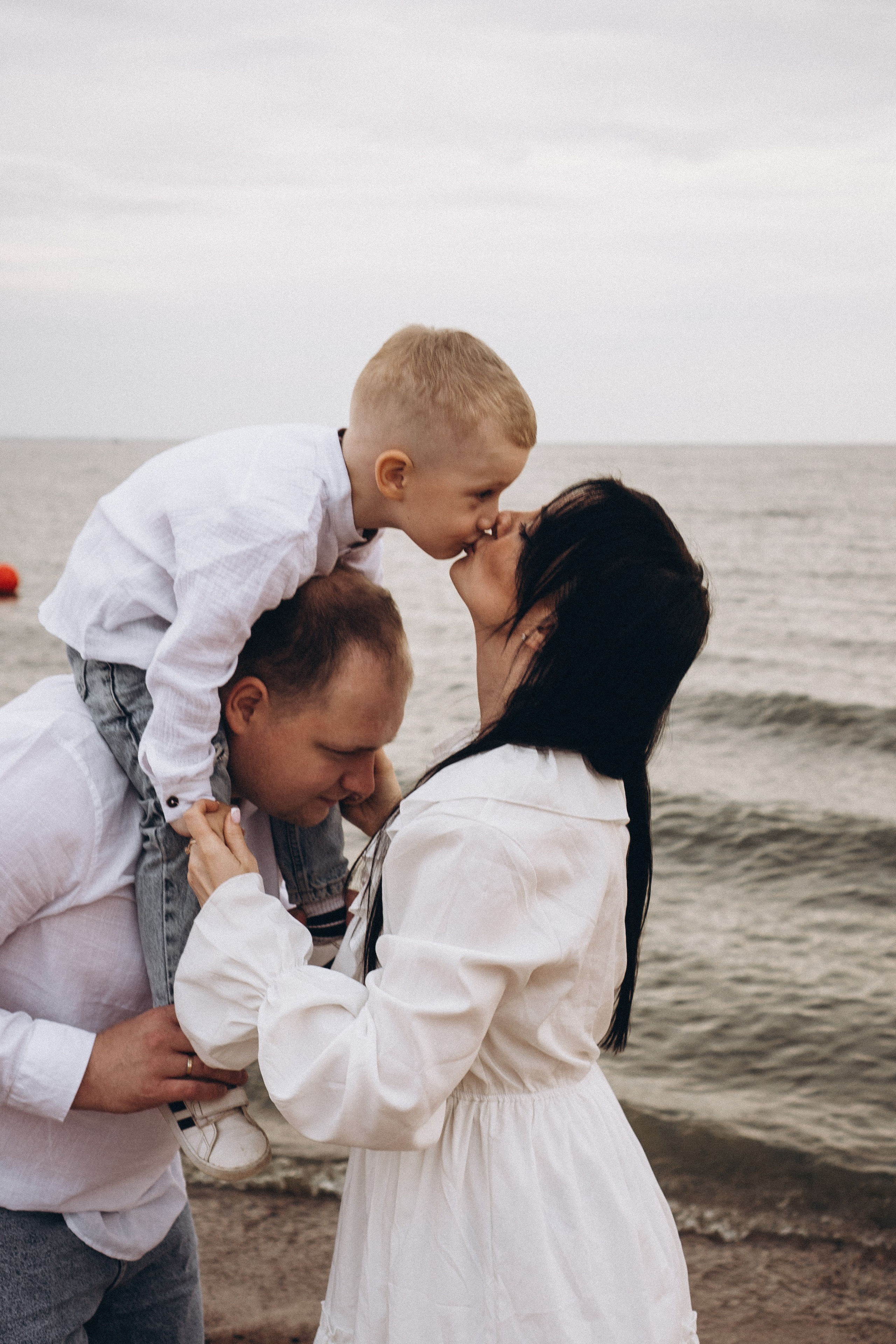 Семейная история на берегу залива. Профессиональный фотограф, Санкт-Петербург — Виктория Богомолова