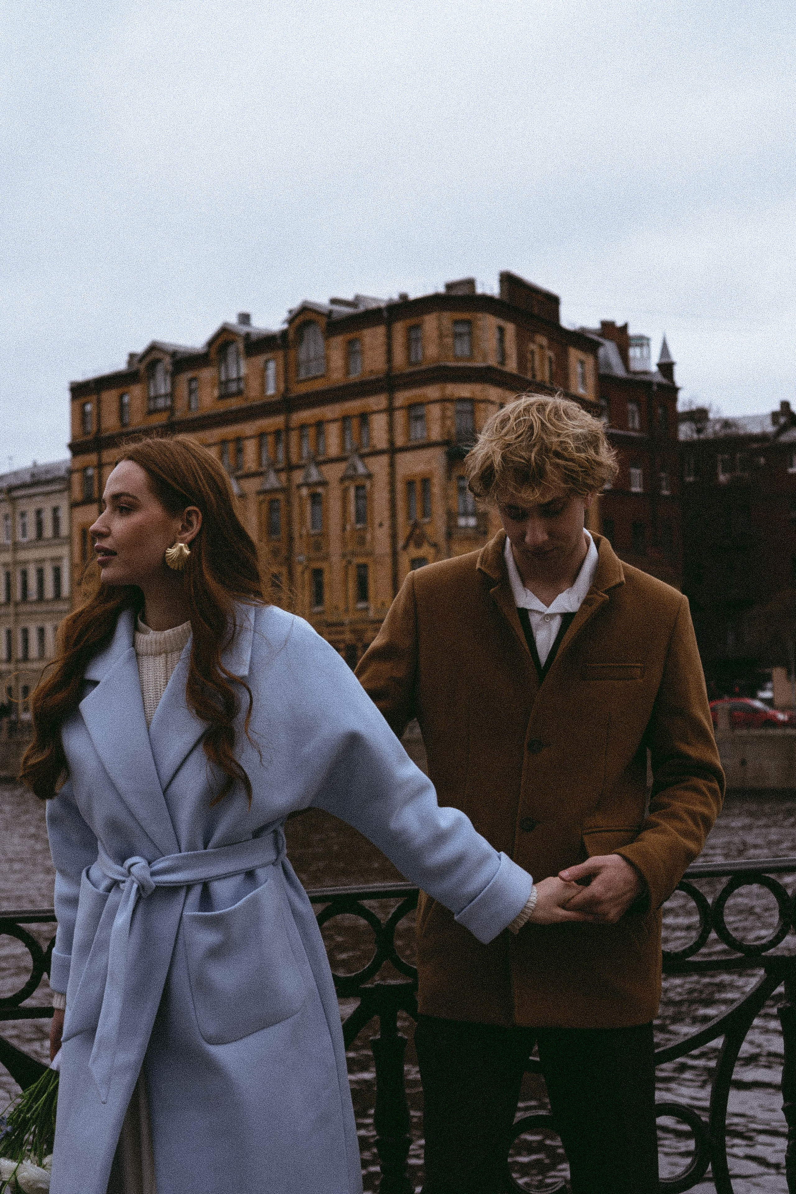 СВАДЕБНАЯ СЬЕМКА В ОТЕЛЕ. СБОРЫ ЖЕНИХА И НЕВЕСТЫ И ТАКЖЕ ТОР И ПОДГОТОВКА К ПРОГУЛКЕ И ПРОГУЛКА ПО ПЕТРОГРАДКЕ. Профессиональный фотограф, Санкт-Петербург — Виктория Богомолова