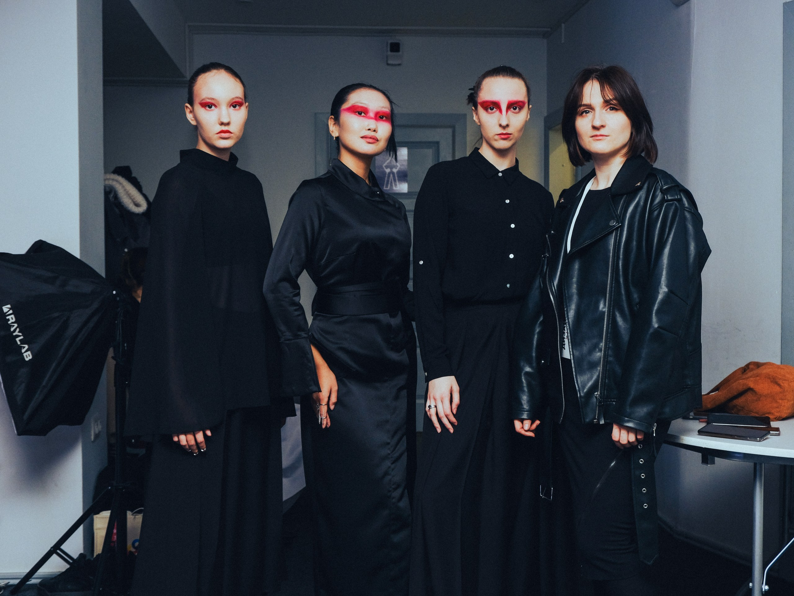 Fashion-show. Фэшн фотограф Арина Эльюс в Новосибирске