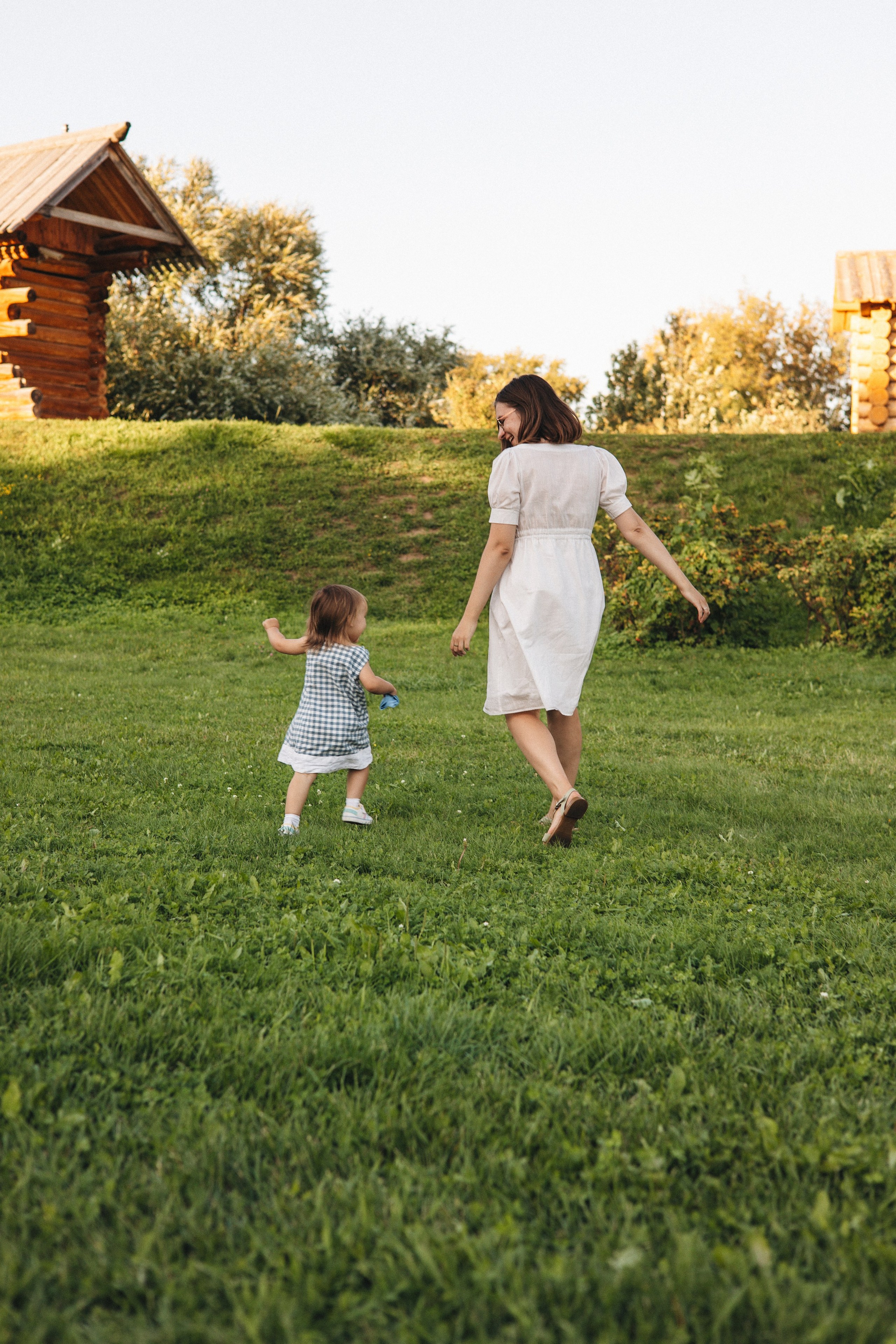 Семейная фотосессия в Коломенском парке. Портретный и семейный фотограф в Москве Мария Рослякова