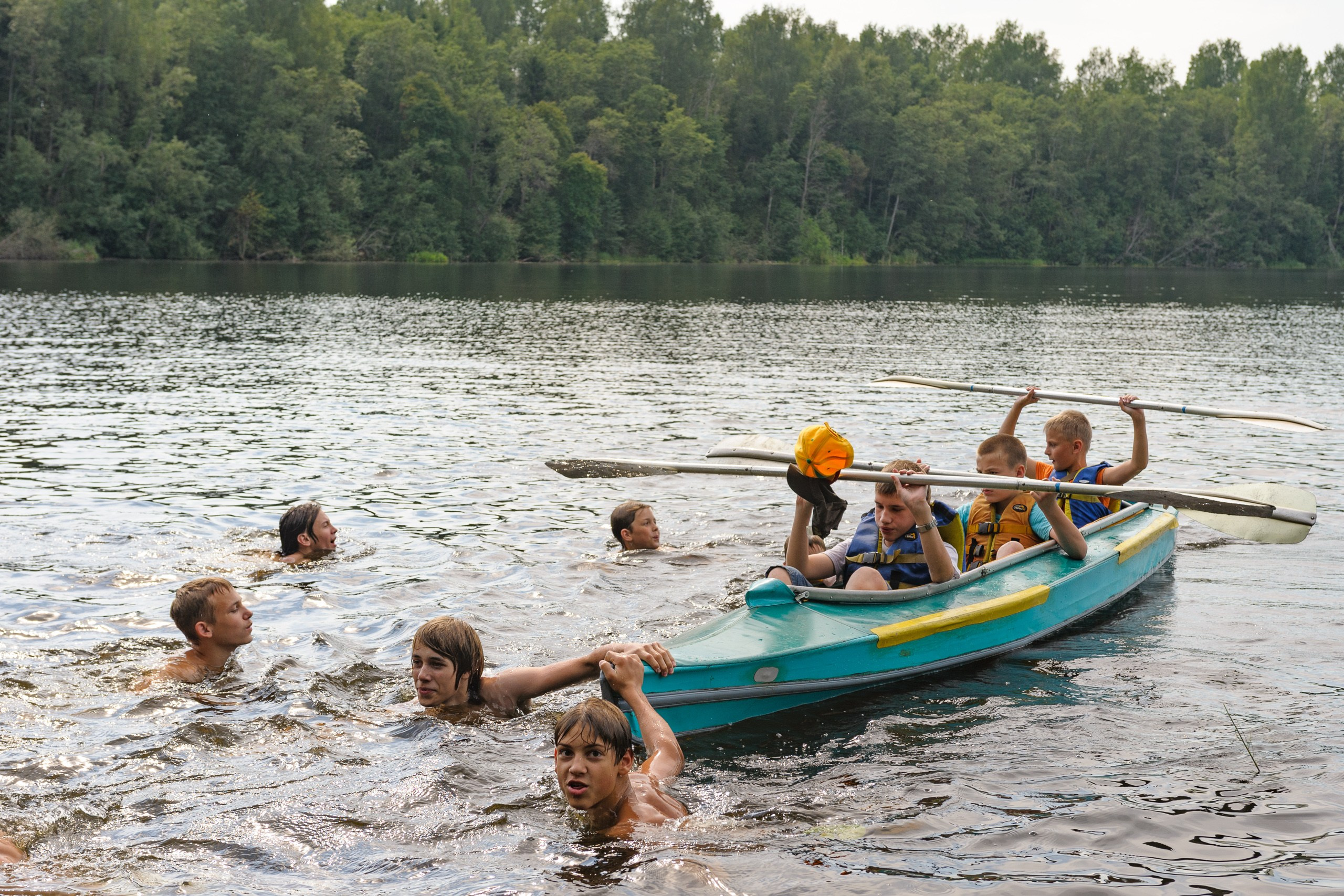 Летние тренировочные боры Школы Боевых Искусств «МОН», Валдай 2010 г. байдарки