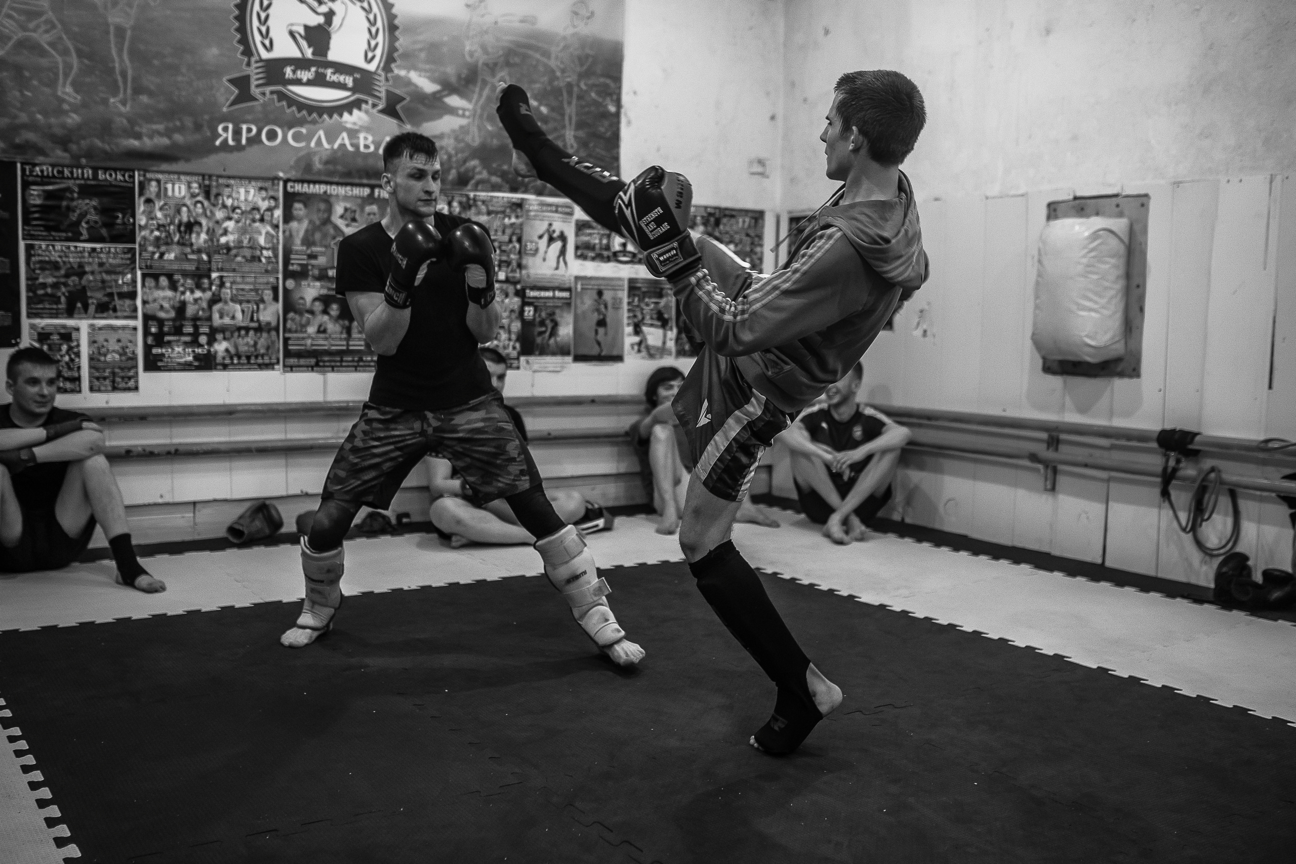 Подвальный спорт. Свадебный фотограф в городе Ярославль Артём Урсу