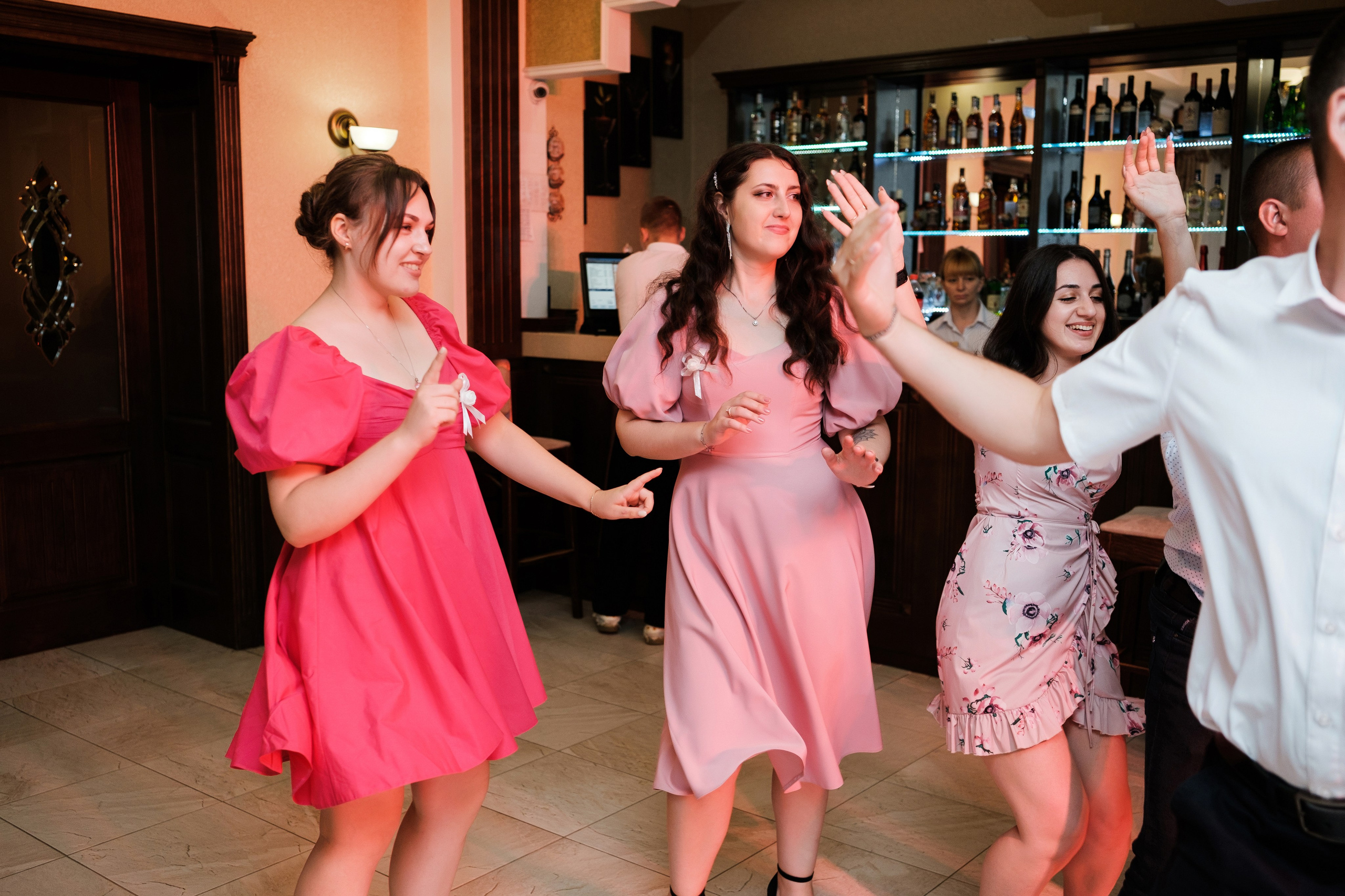 Виктор и Анна. Свадебный фотограф | репортаж | праздники | крещение