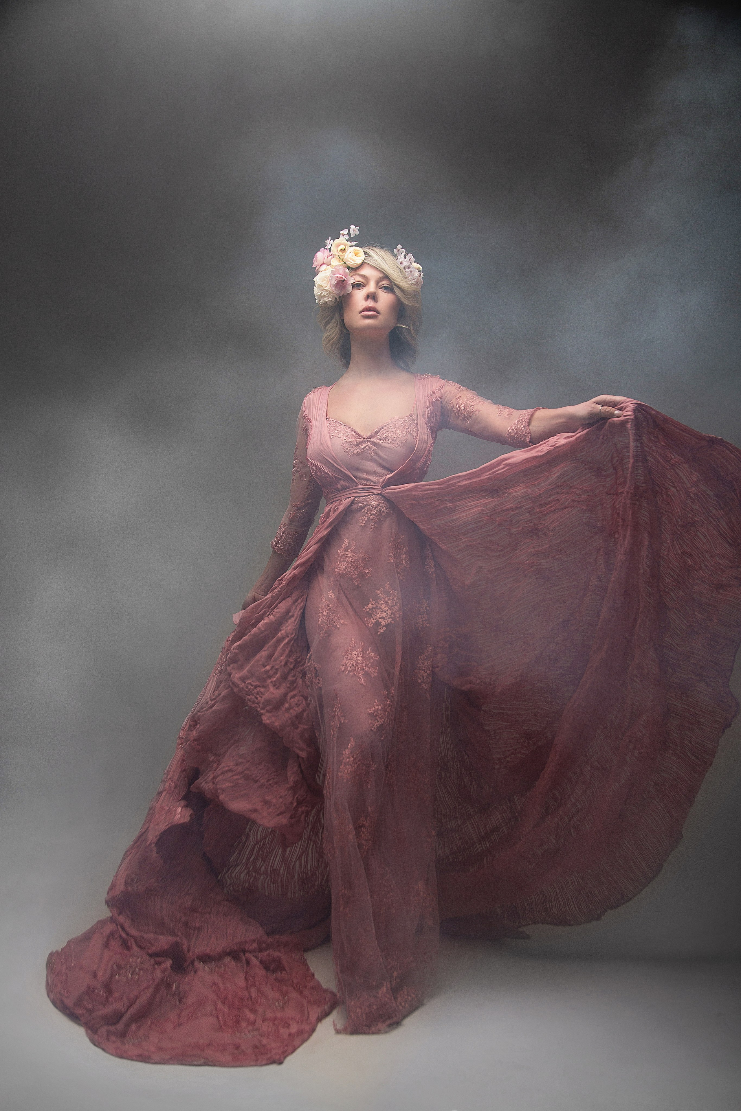 Женский портрет. Женский фотограф в Санк-Петербурге и Москве — фотосессия девушки в студии, портрет, фотосъемка