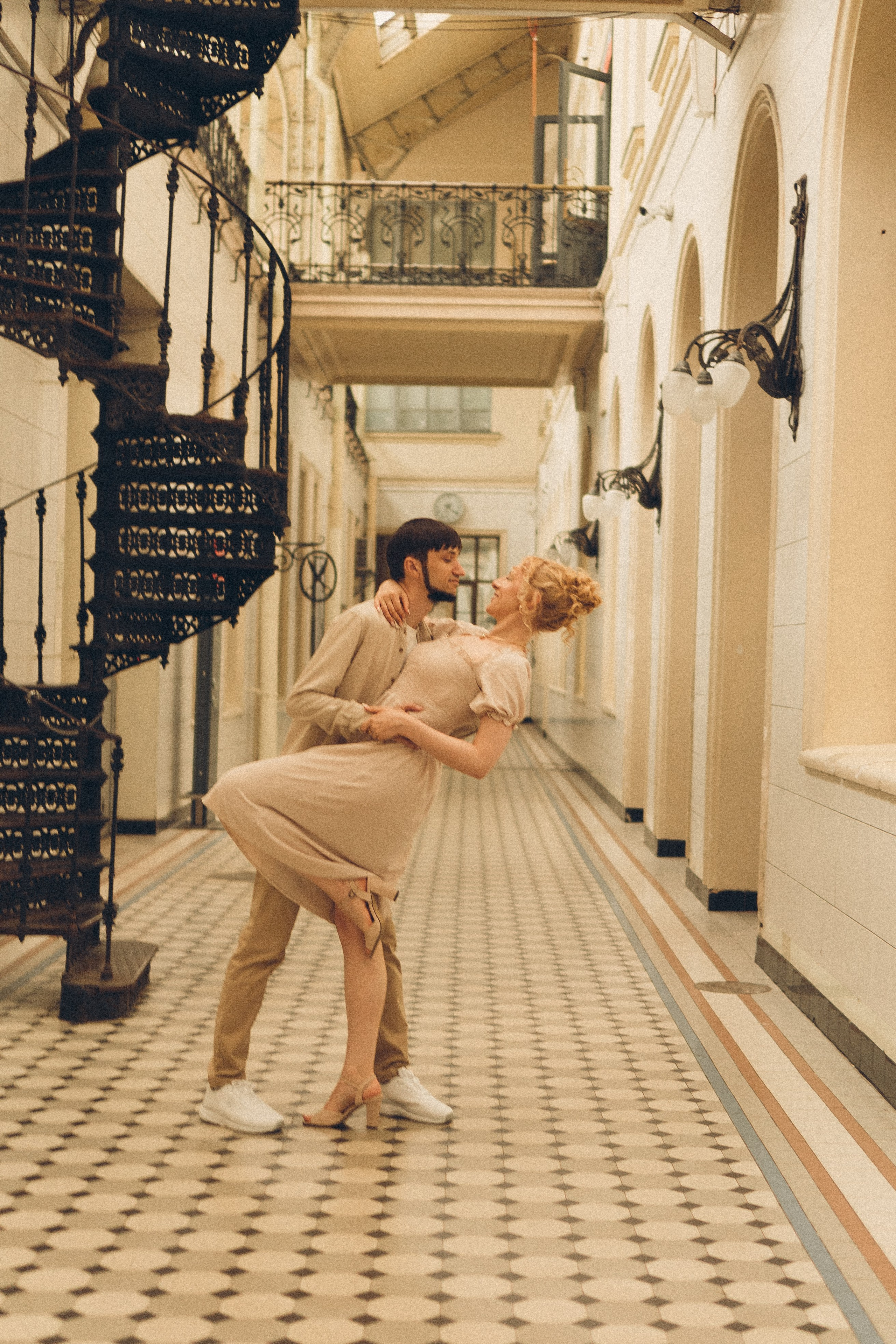 ПРОГУЛКА НА ВИТЕБСКОМ ВОКЗАЛЕ. Профессиональный фотограф, Санкт-Петербург — Виктория Богомолова