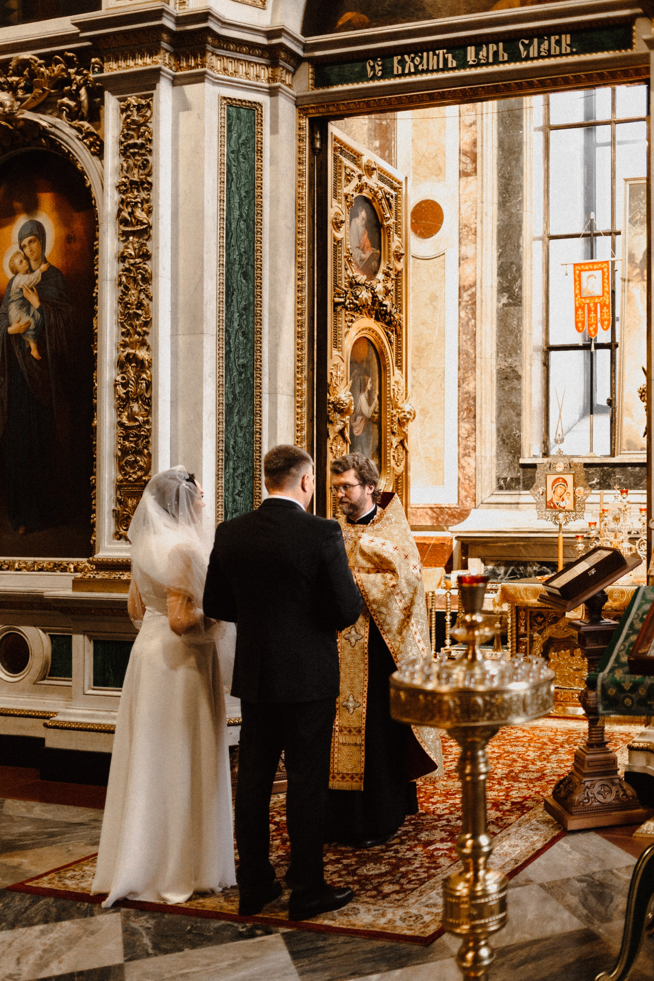 Венчание. Исаакий. Фотограф в Санкт-Петербурге Вера Сивенкова