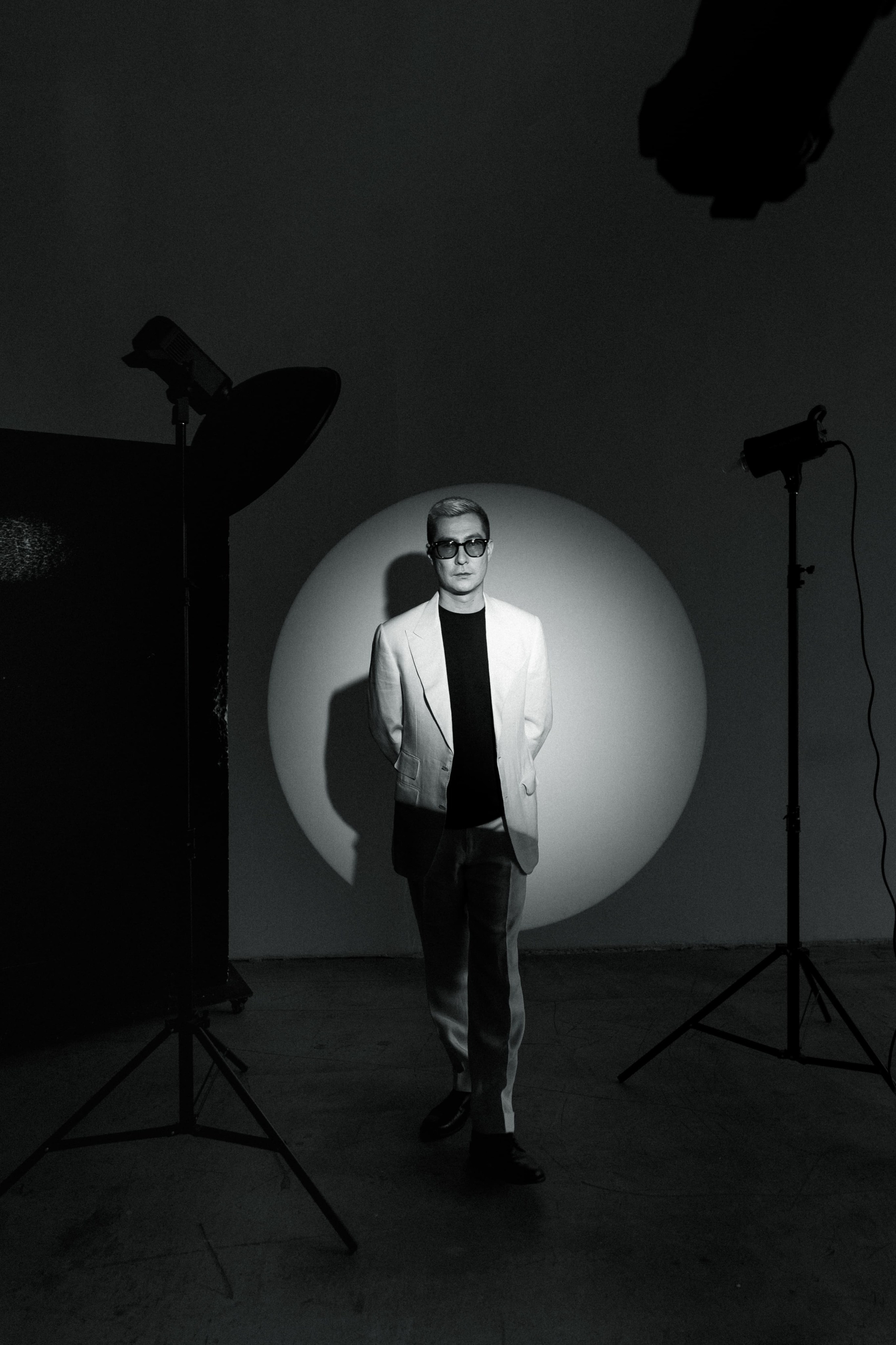 Портрет. Фотостудия в Атырау | Фотограф атырау, Видео, Дрон, съемка в атырау Контент для Бизнеса»