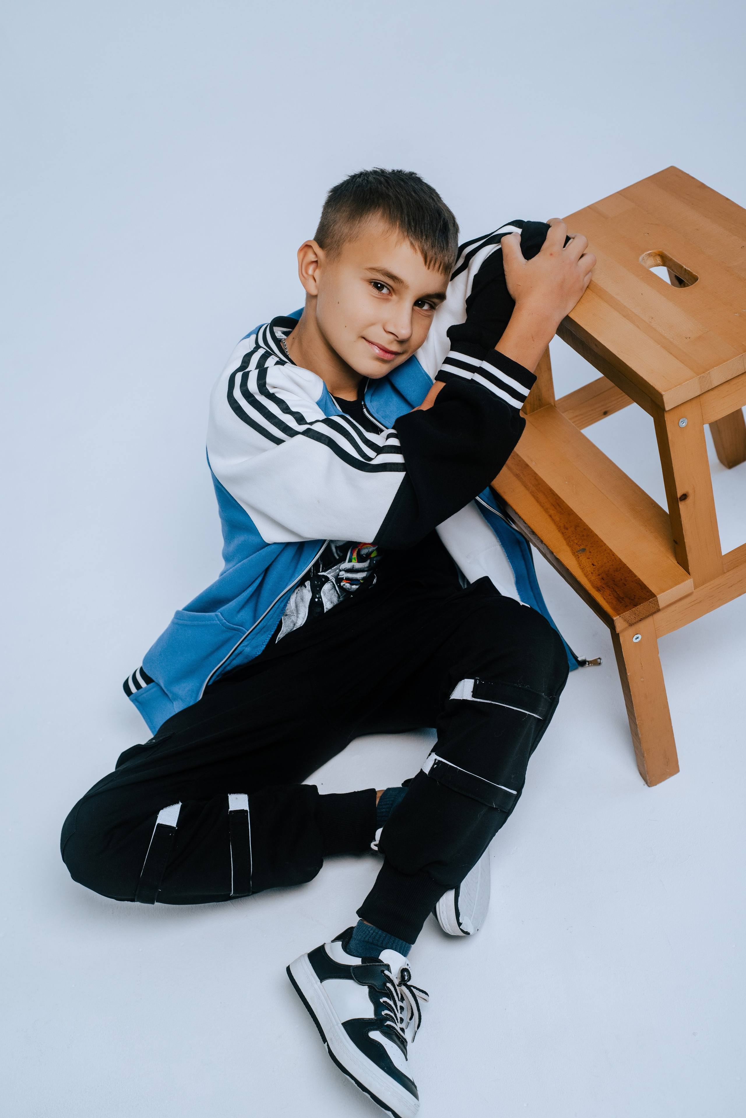 4Б — школа № 1. Фотограф Ярмишко Дарья. Выпускные фотокниги