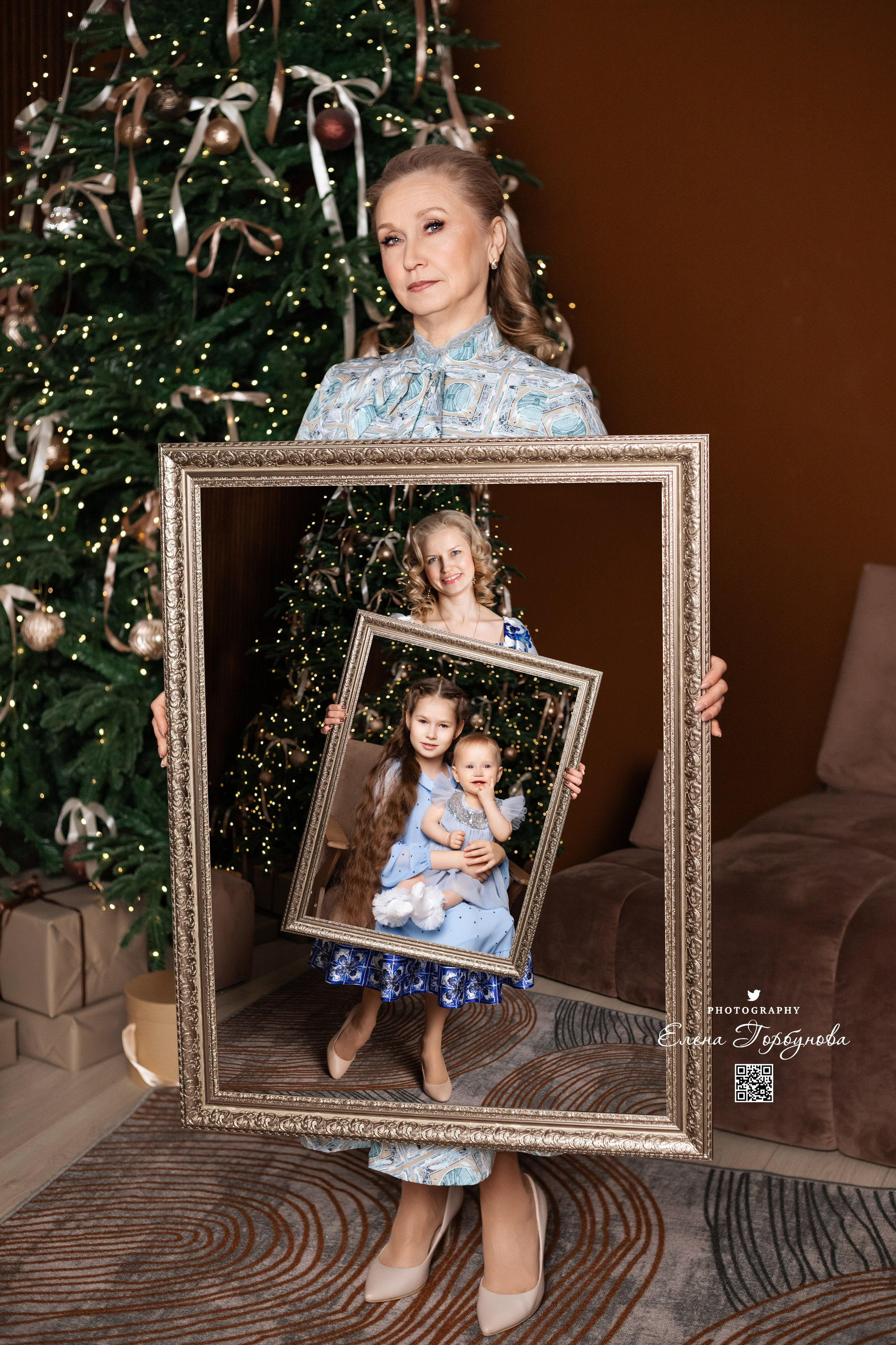 Семья Светланы. Студия Prestig Декабрь 2024. Фотограф Пермь. Свадьбы. Семья и дети, школа, д. сад. Фотокниги