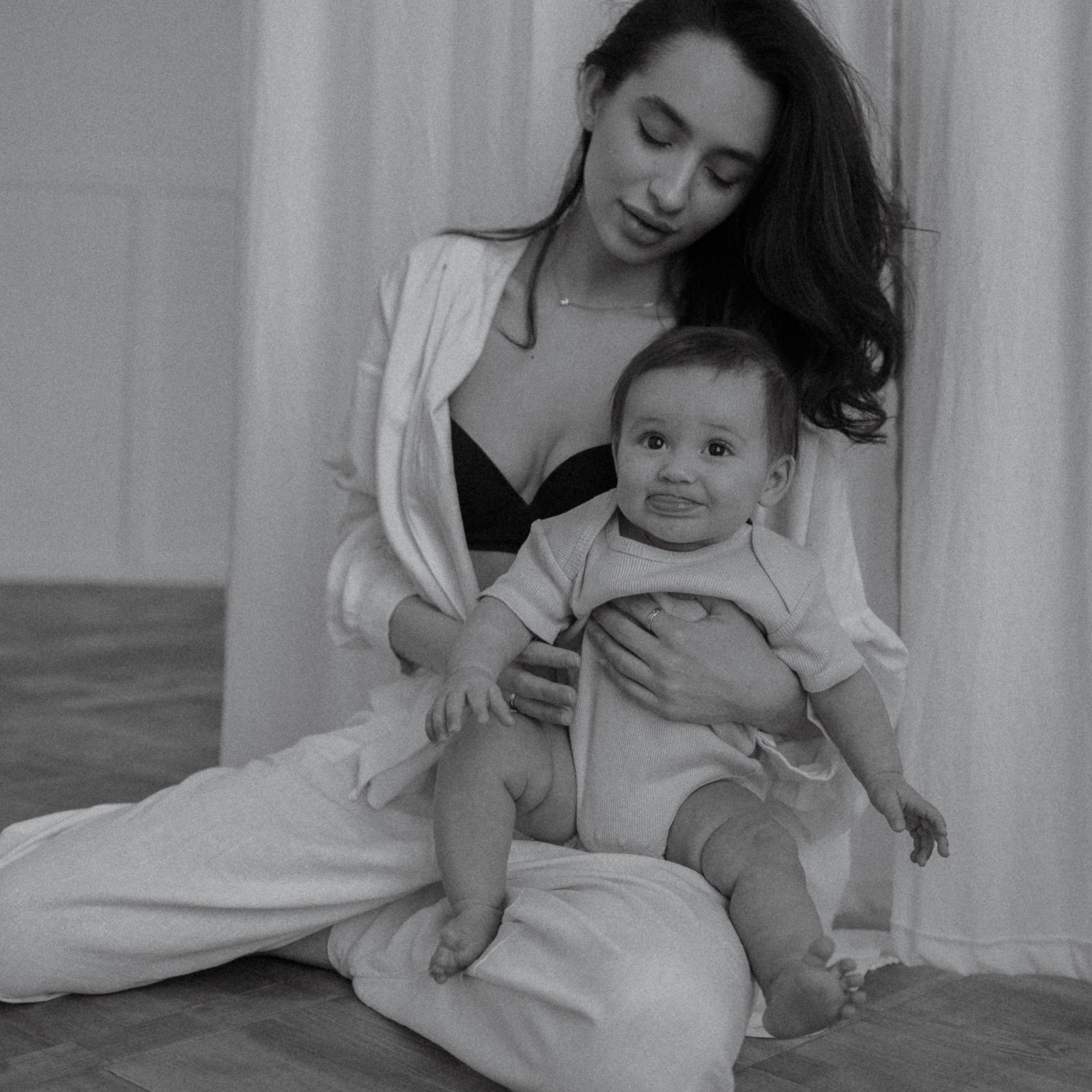 Семейная в студии: Рада и Мира. Эльвира Галимьянова — семейный фотограф Екатеринбурга