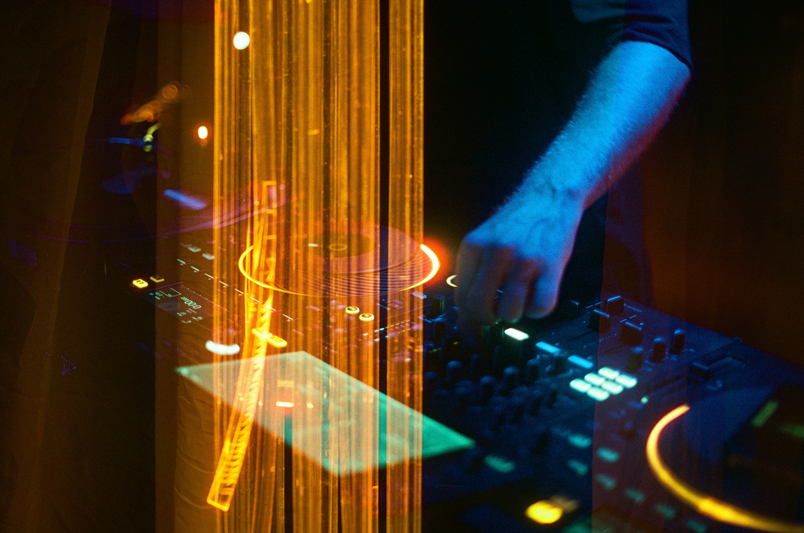 Radiocultura bali on film. Главная