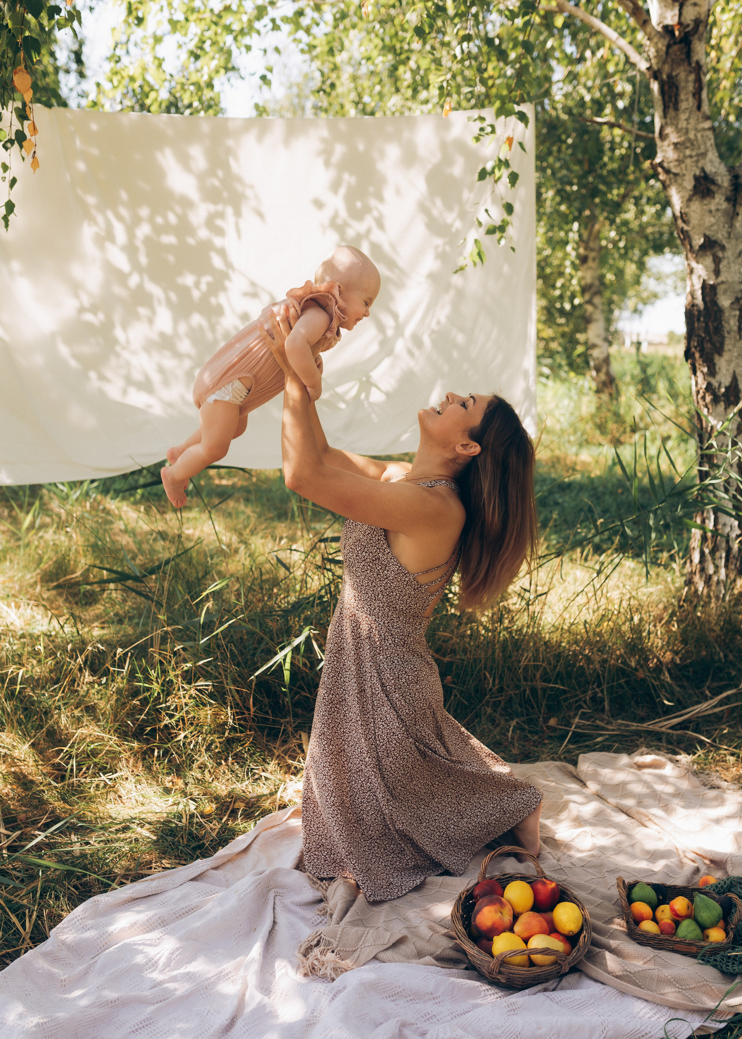 Девочки в березовой роще. Фотограф в Приморско-Ахтарске Марьяна Чопко
