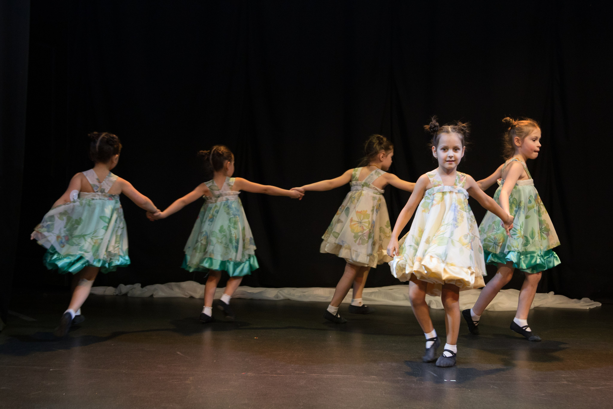 Отчетный танцевальный концерт детей 2-7 лет. Детский и контент фотограф Надя Волкова Санкт-Петербург