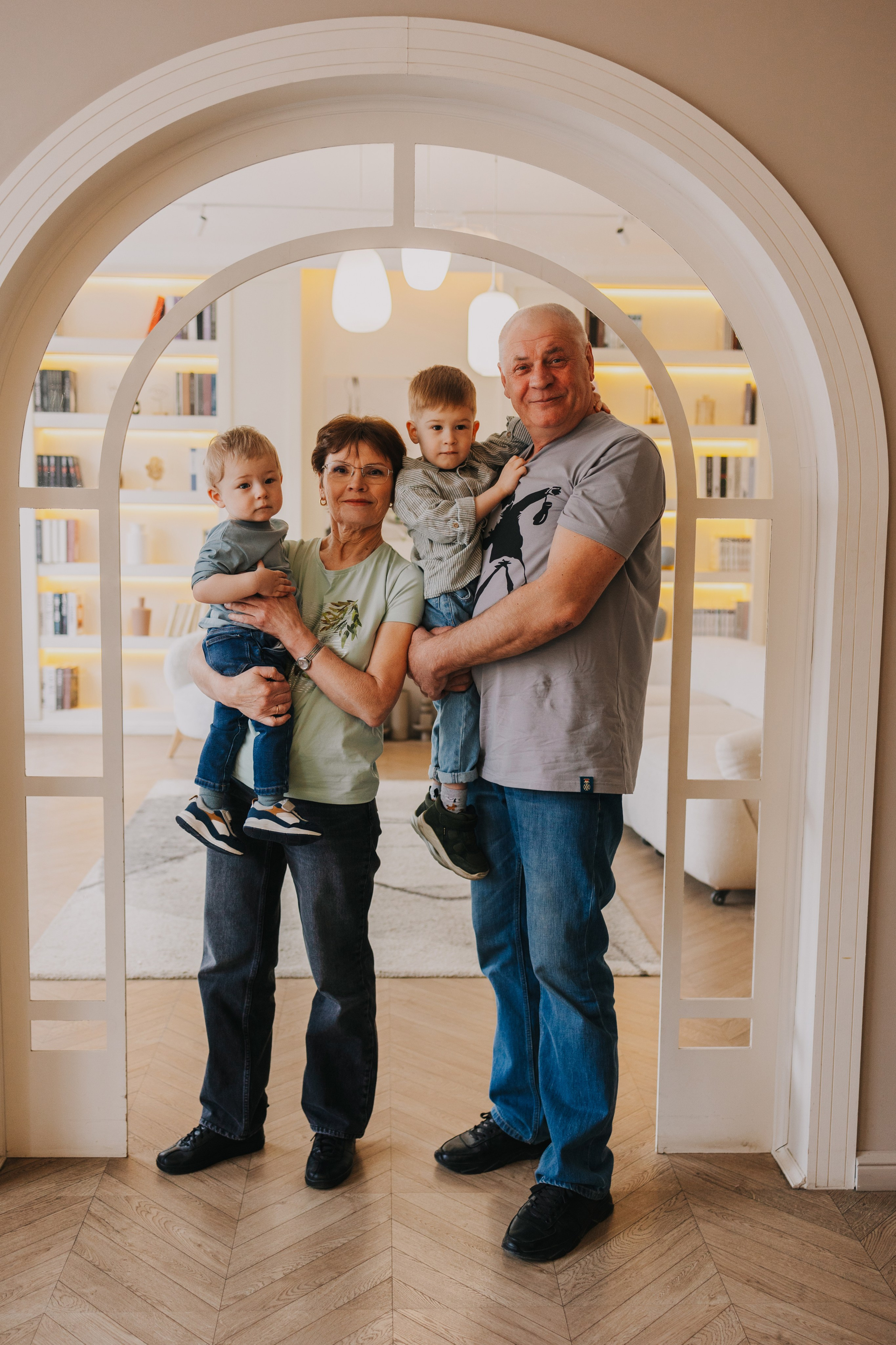 Большая семья. Домашняя фотосессия