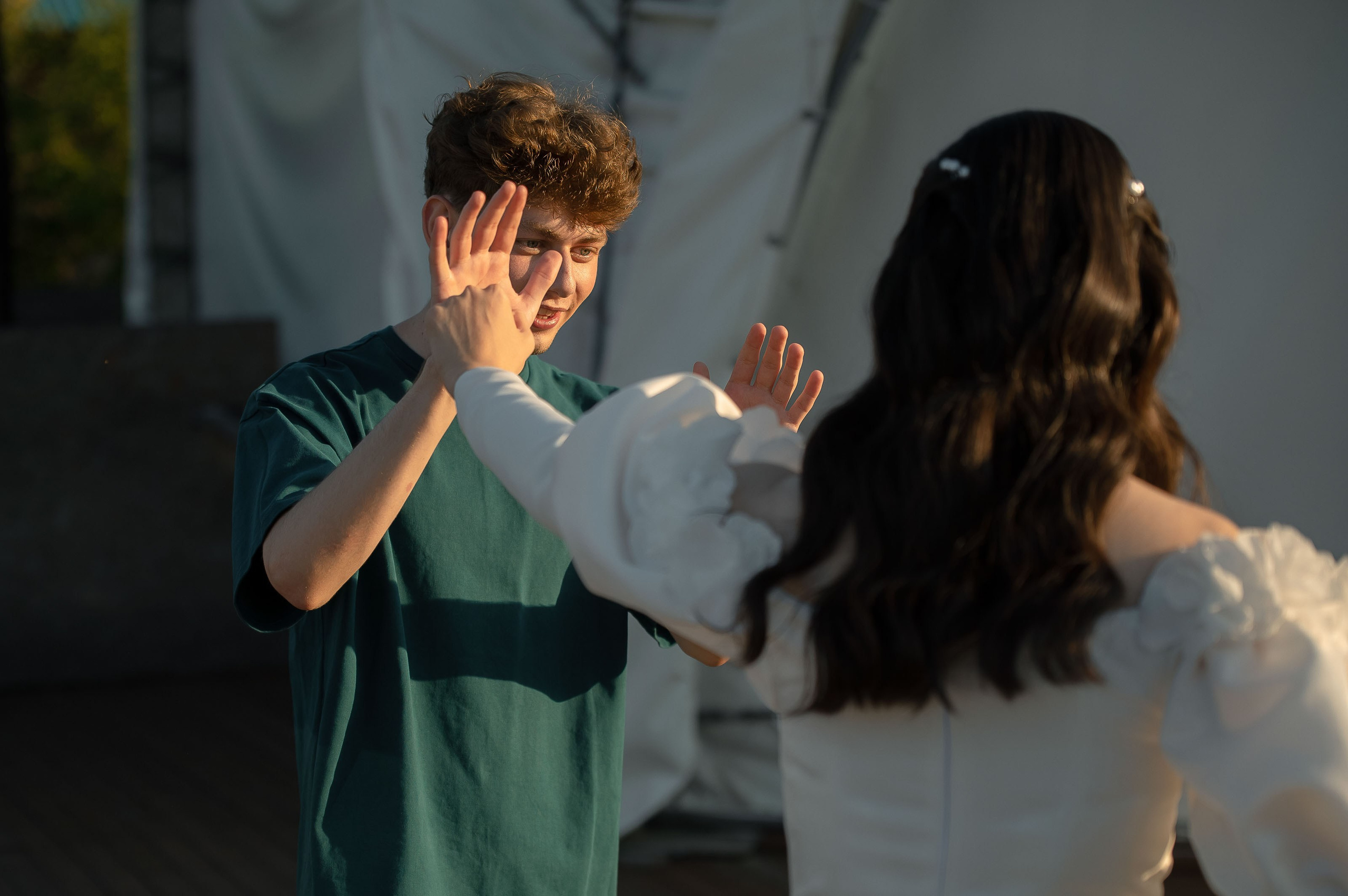 Одним солнечным днем на берегу реки. Евгений Нисковских — свадебный и репортажный фотограф в Тюмени