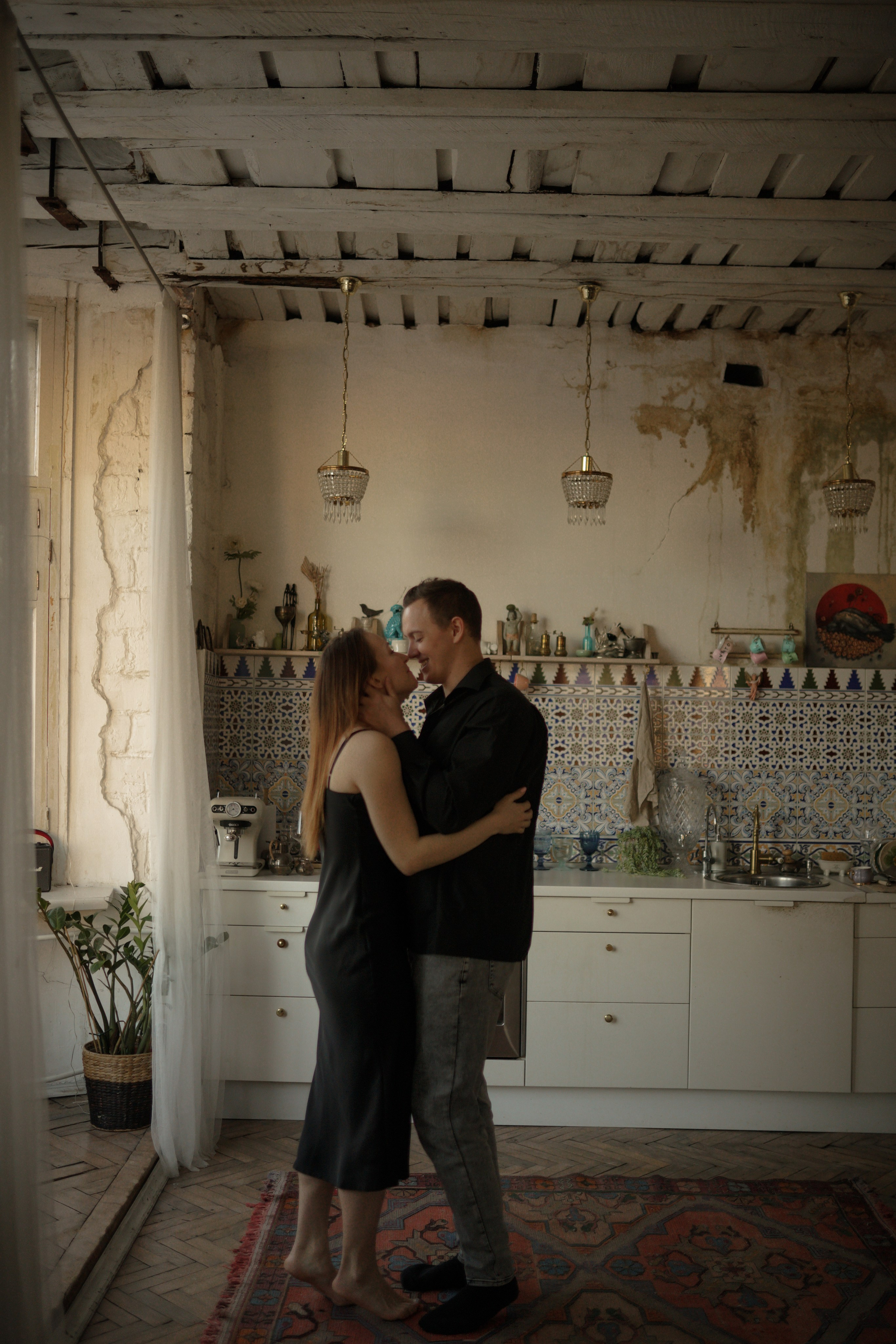 Черное-белое