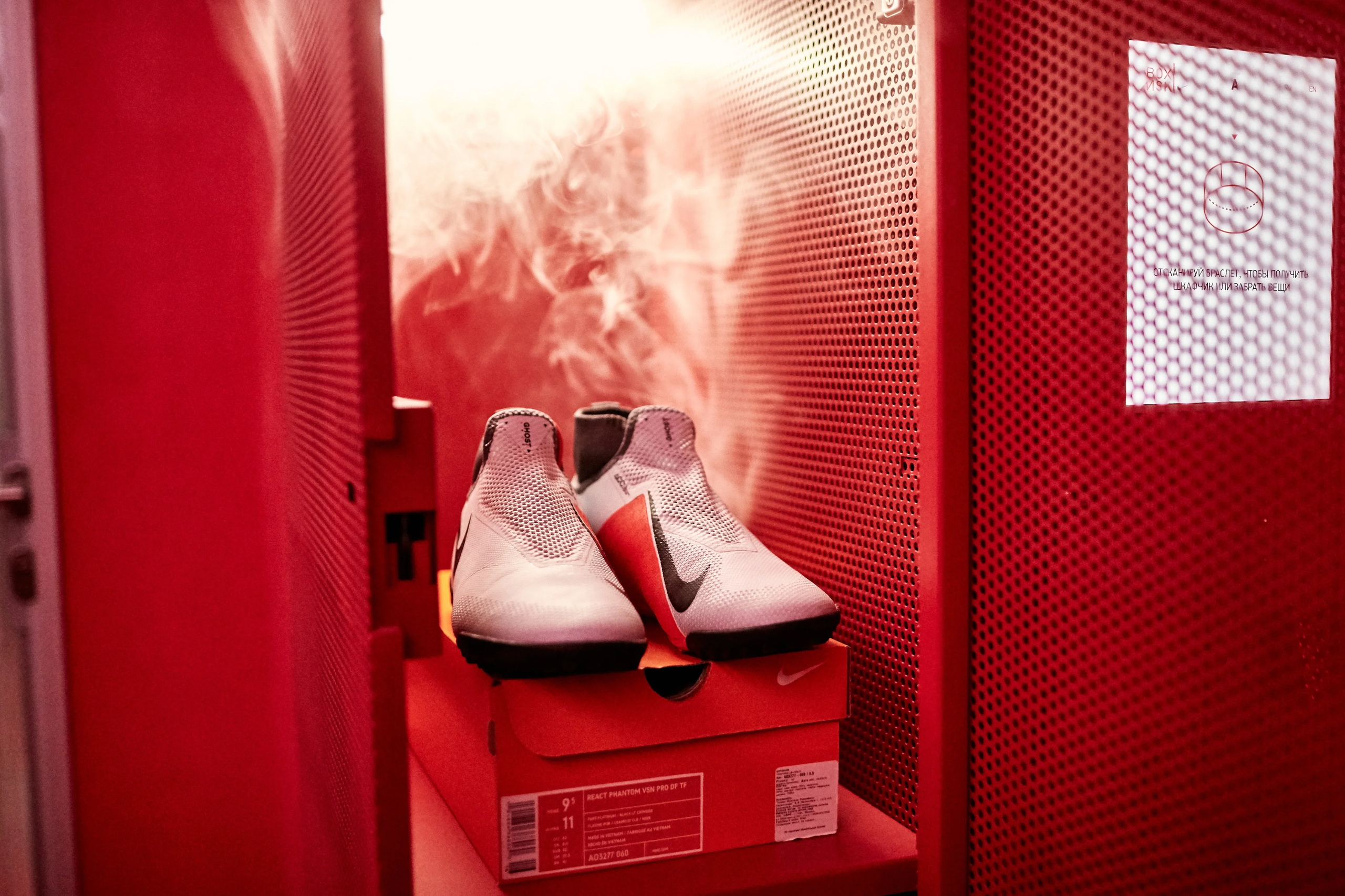 Nike Phantom campaign. Спортивный и бизнес фотограф Арсений Голышкин