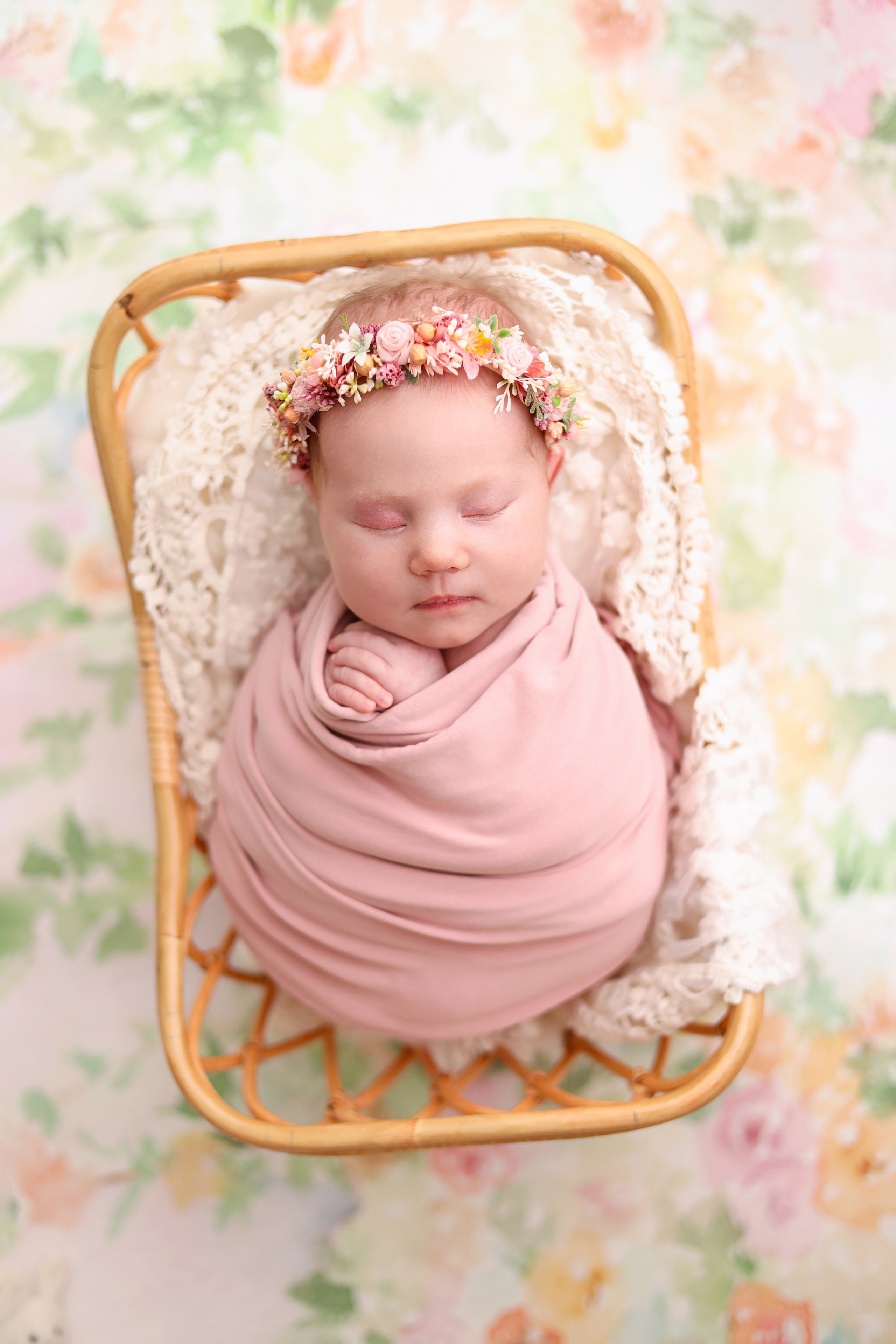 Ньюборн съемка Алисы, оптимальный пакет co стилем natural. Фотограф новорожденных Москва. Ньюборн фотограф Москва