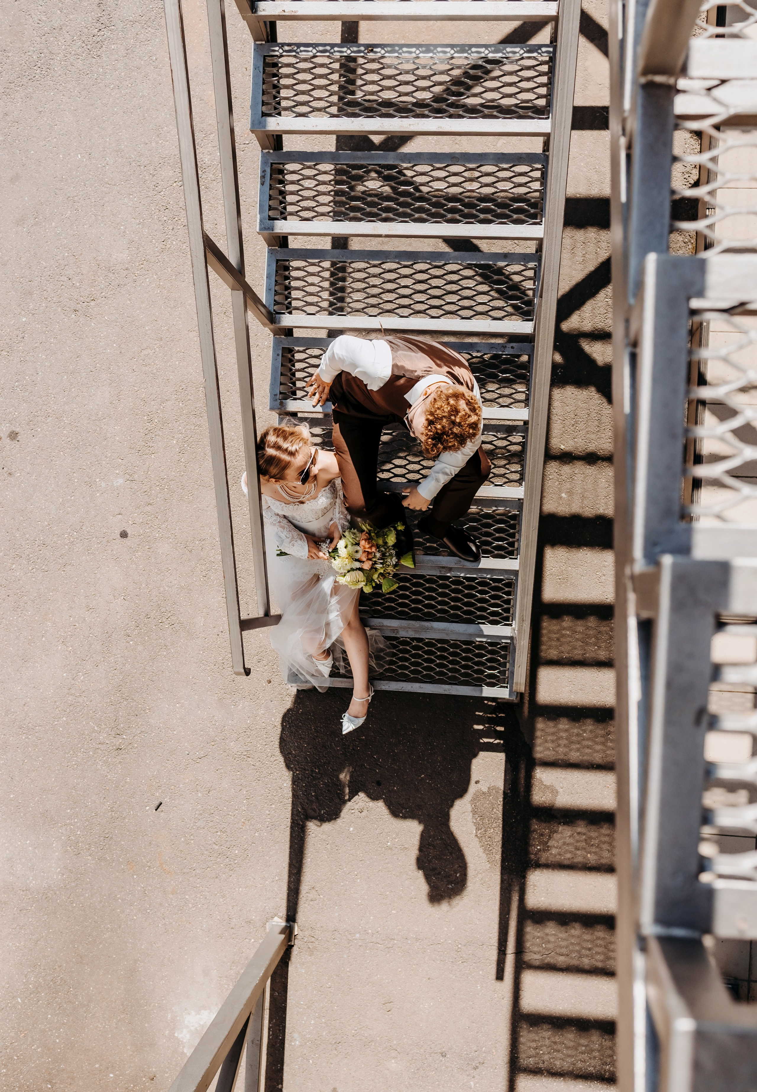 Свадебный автомобиль с украшениями