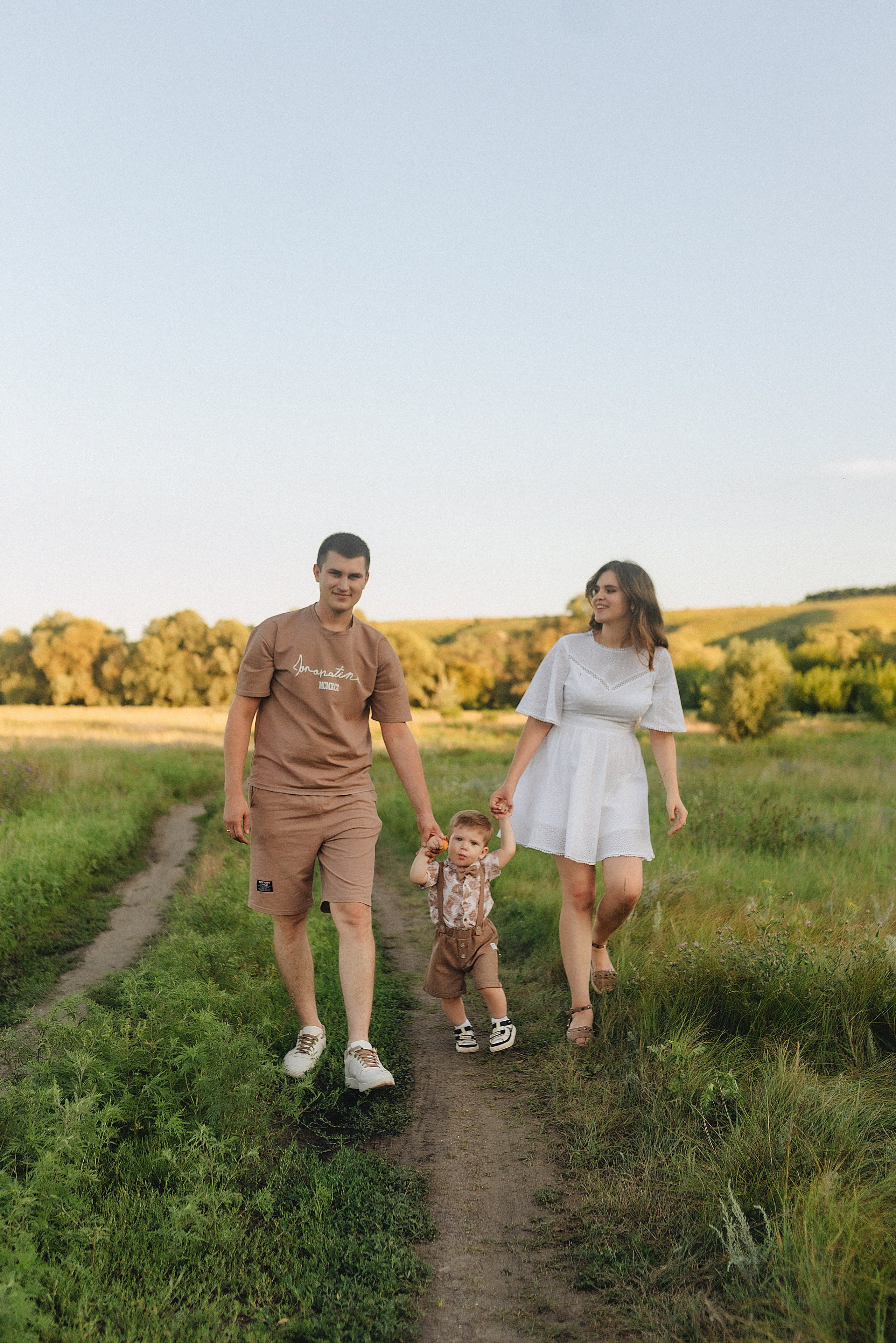 Светлана, Сергей и Женя | Семейная съемка на закате. Фотограф Карина Шмулёва. Воронеж и область