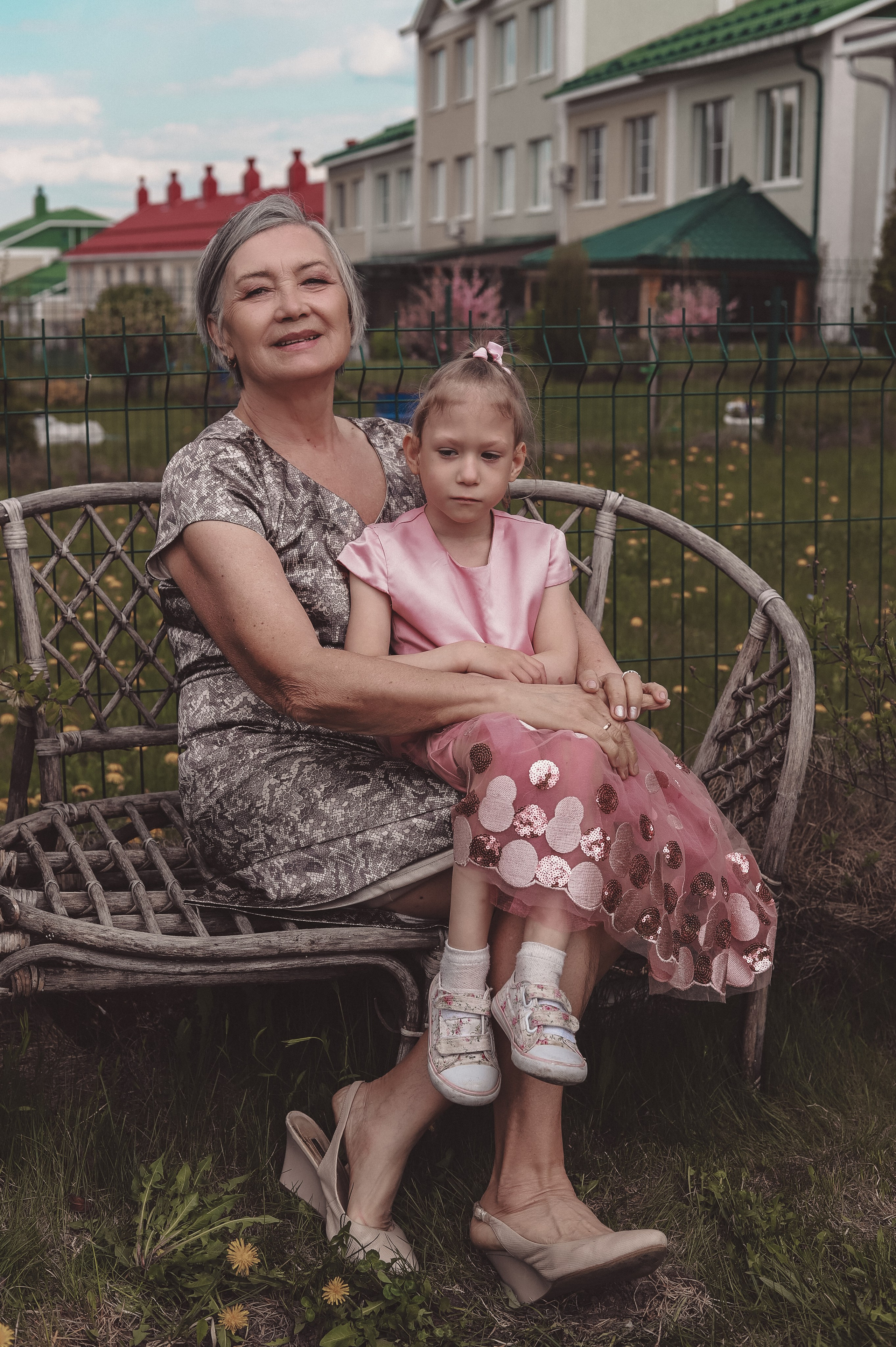 Домашняя фотосессия - Большая красивая семья летом. Семейный и женский фотограф Кемерово Мария Степ