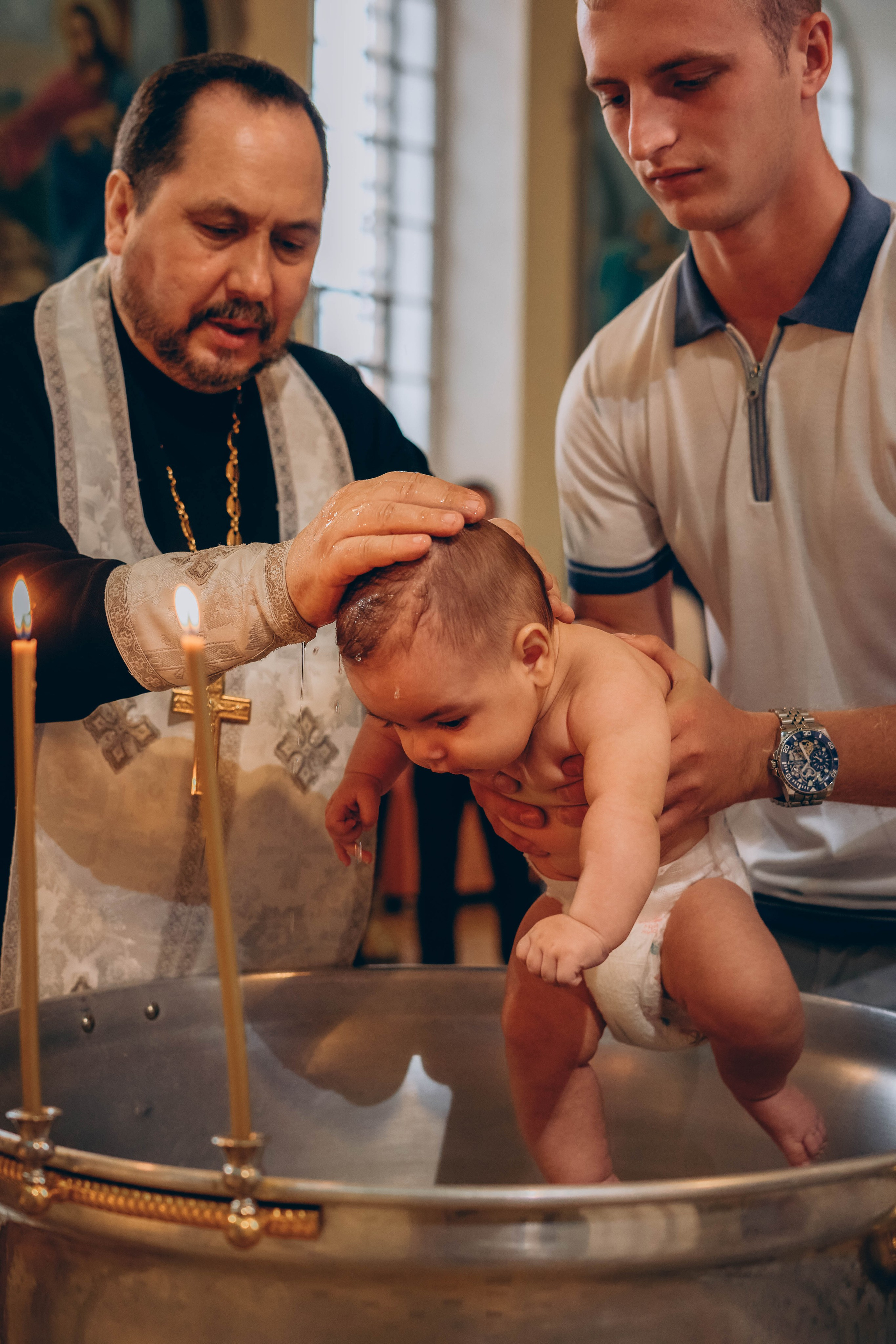 Таинство крещения Мирона