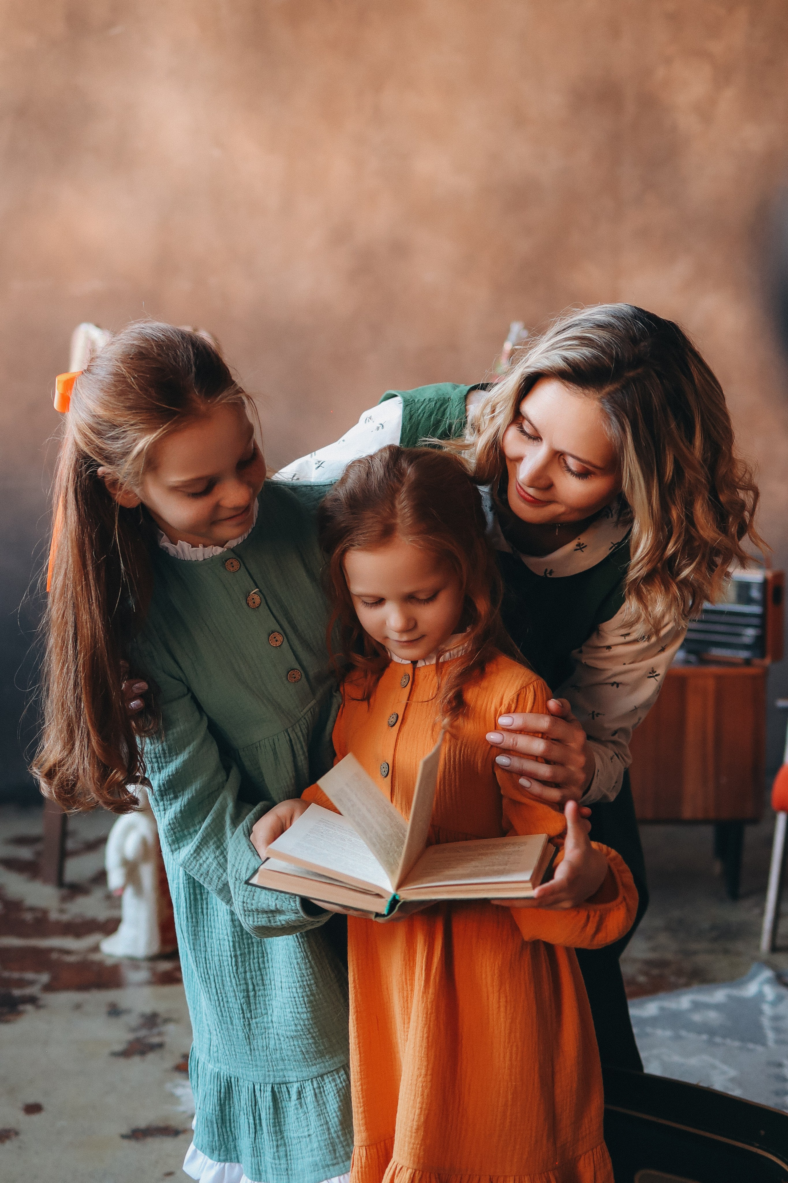 Мама и дочки в фотостудии Чувство. Marina Shakirova Photography