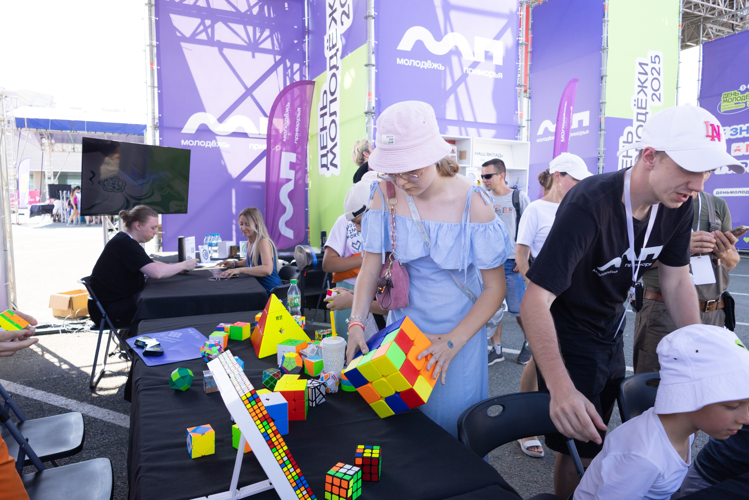 День молодёжи. Владивосток 2025. Олег Катакинов| Репортажный фотограф в городе у моря (Владивосток)