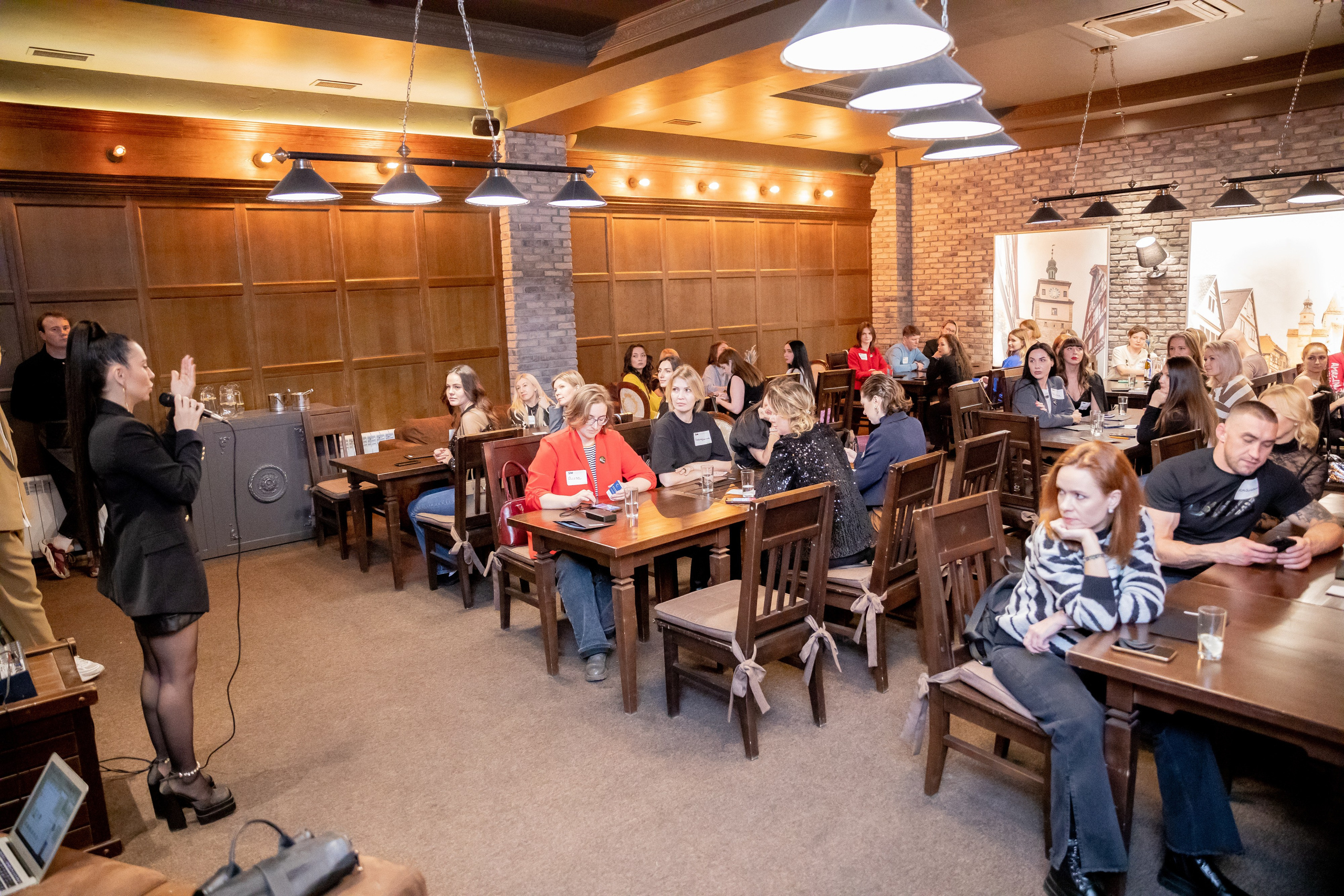 Репортажная съёмка. Профессиональная коммерческая, промышленная и репортажная фотосъёмка для бизнеса