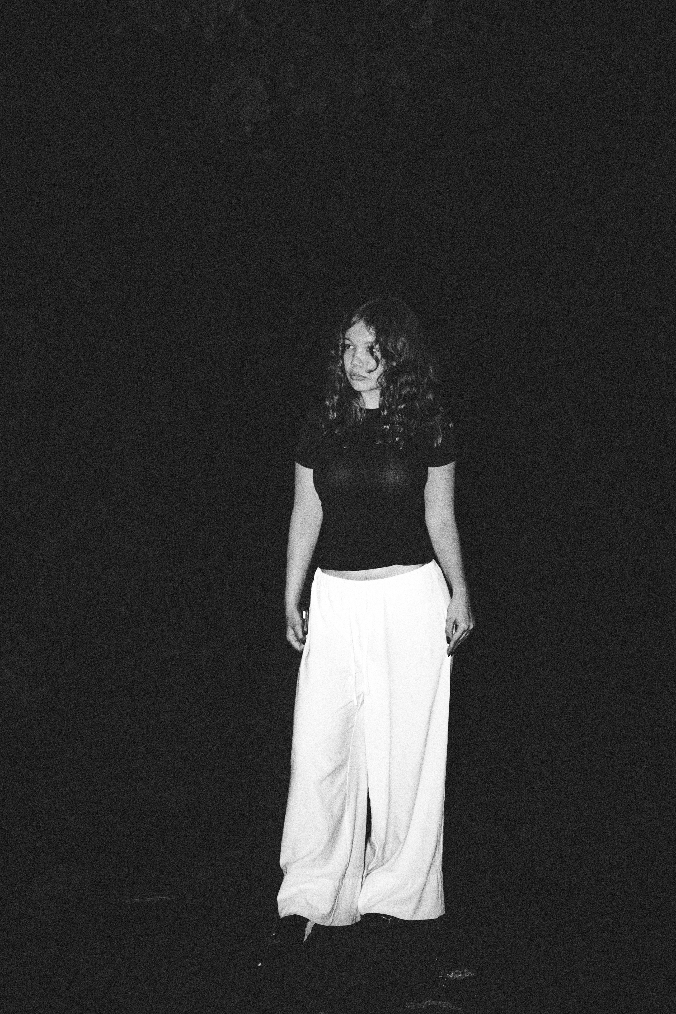 Ночная Фотосессия Софа. Фэшн-фотография и портреты в Владивостоке. Превращаю съёмку в повествование — создаю образы с сюжетом, которые остаются в памяти