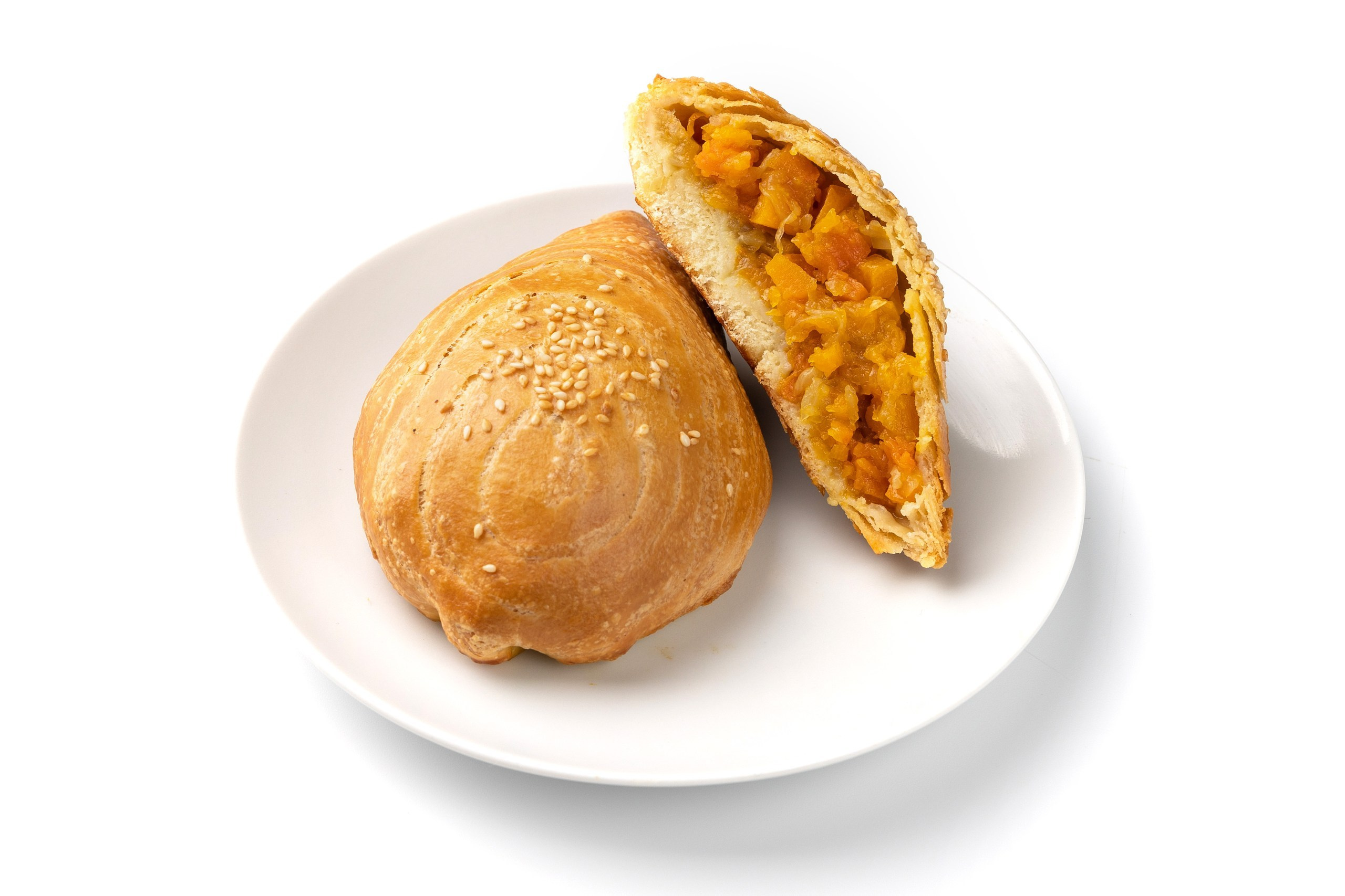 предметный фотограф казань, каталожная съемка , фудфото для меню сайта, меню пекарни, фудсъемка на белом фоне, пирожки с тыквой  на белом фоне