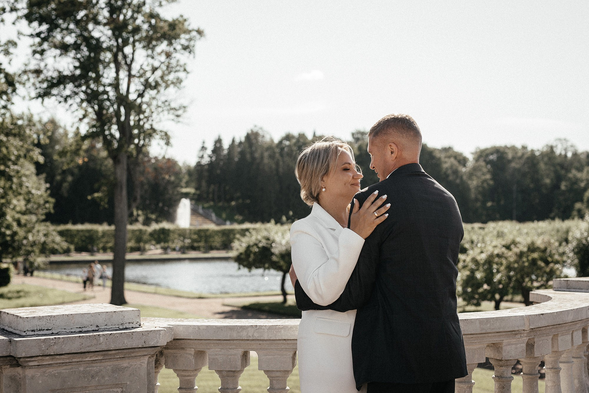 Свадебная фотосессия для двоих в СПб: ЗАГС, Исаакий, Петергоф