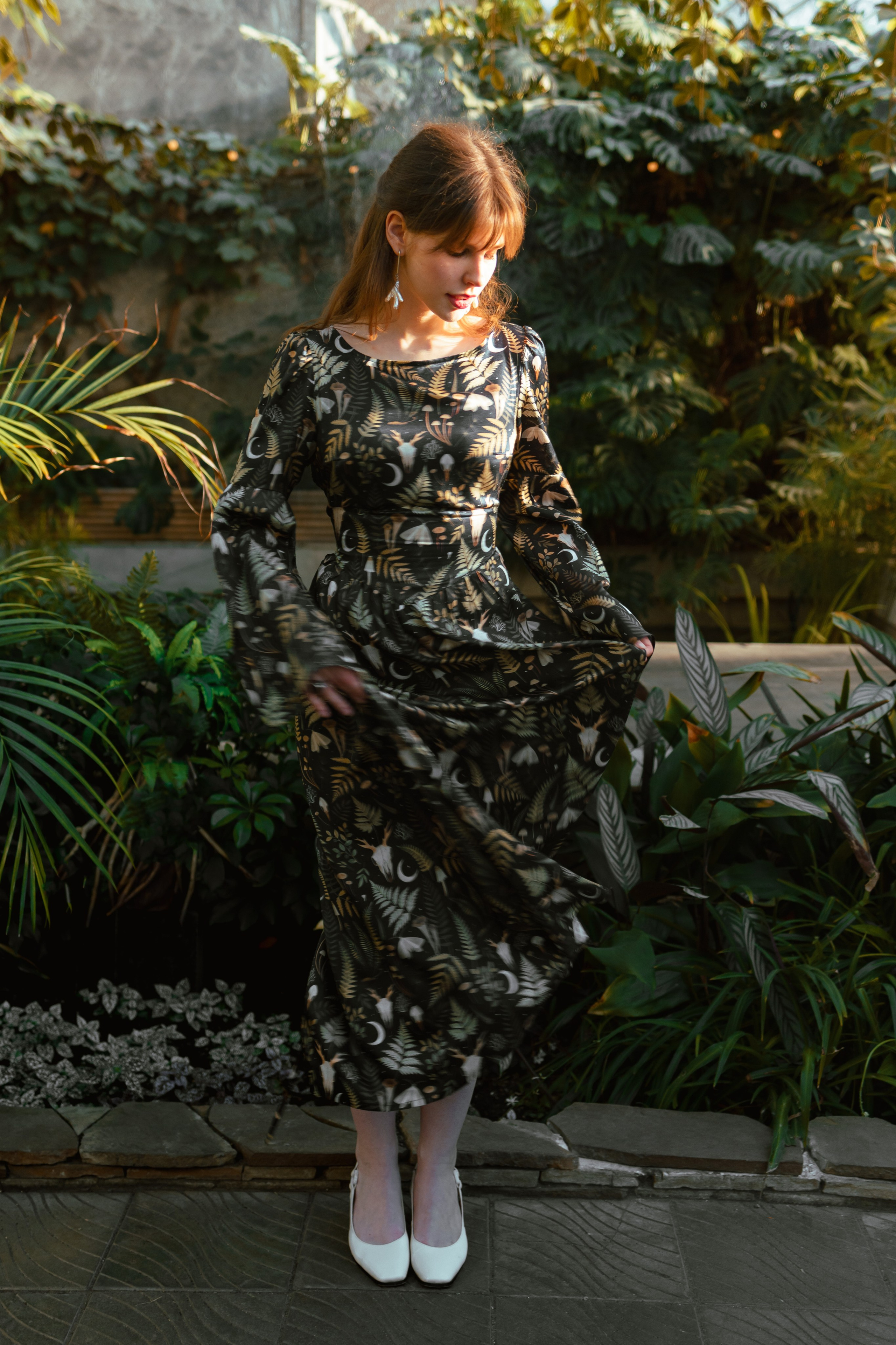 Съемка шёлковых платьев для PlantMyBones