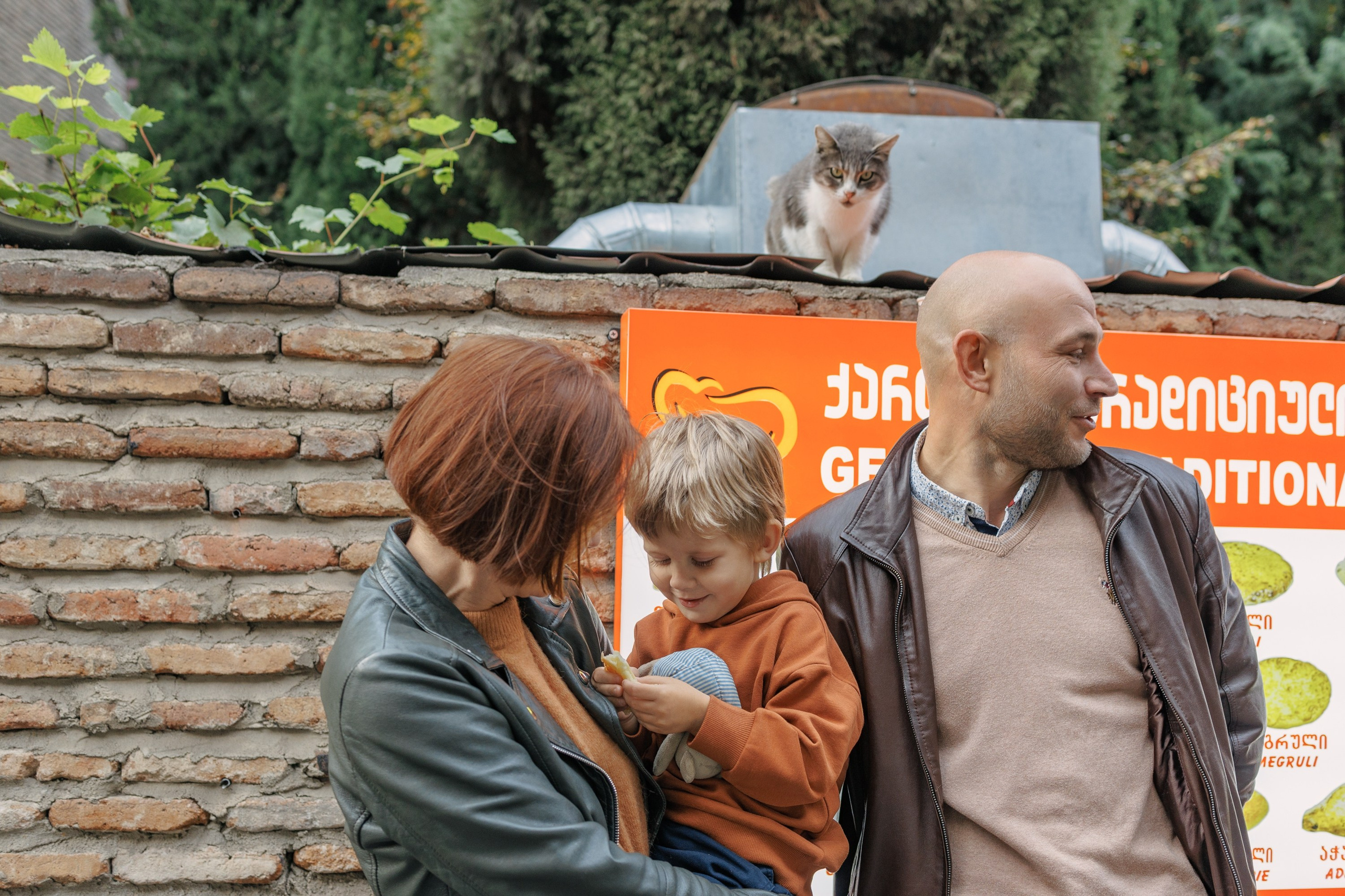 Family photoshoot in Tbilisi, Georgia. Fedor Lemeshko — Destination Wedding and Family Lifestyle photographer