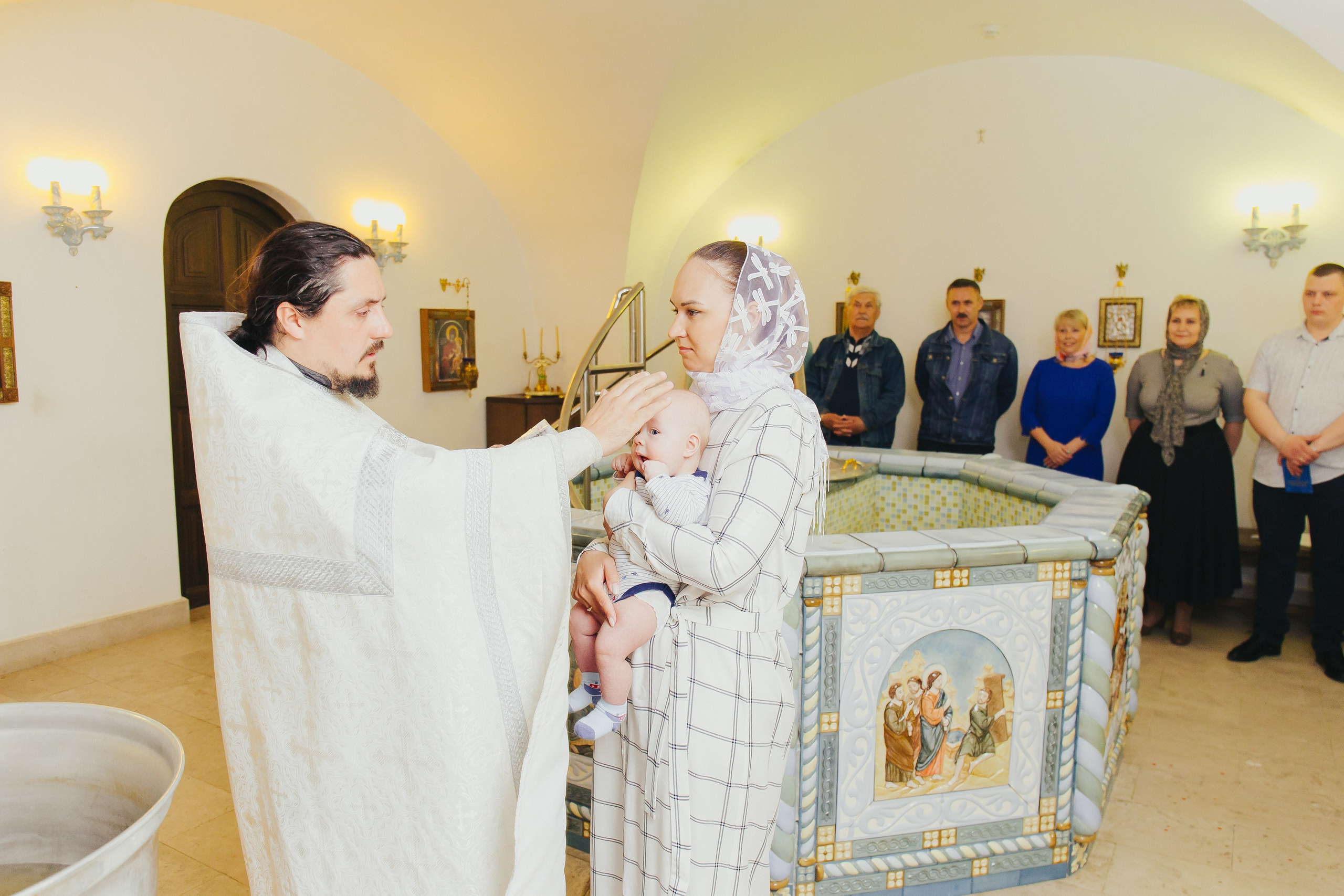 Крещение Михаила. Церковь Явления Пресвятой Богородицы. Фотограф новорожденных и детский в Сергиевом Посаде Кругликова Юлия
