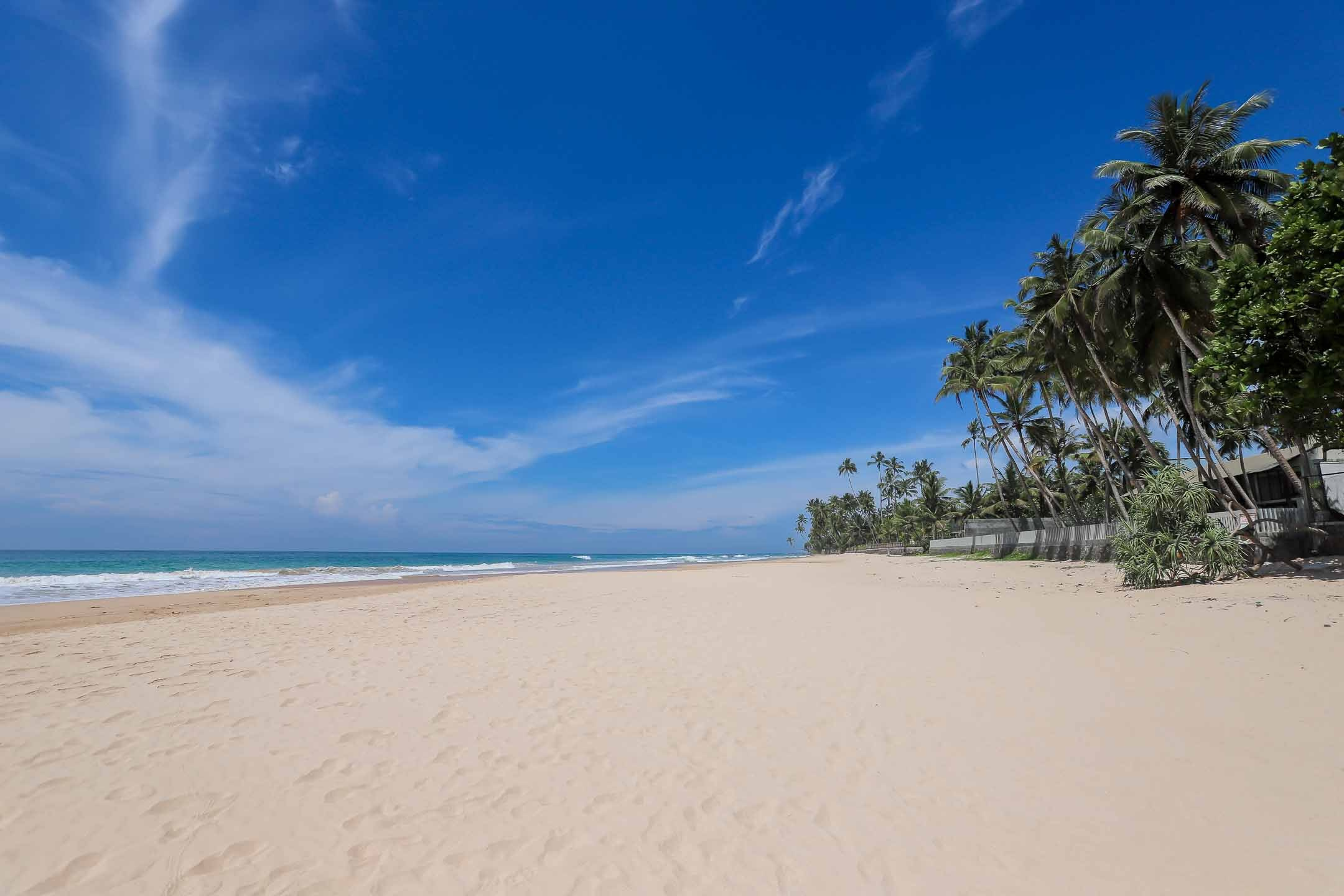 Отель пляж Хабарадува. Фотограф на Шри-Ланке