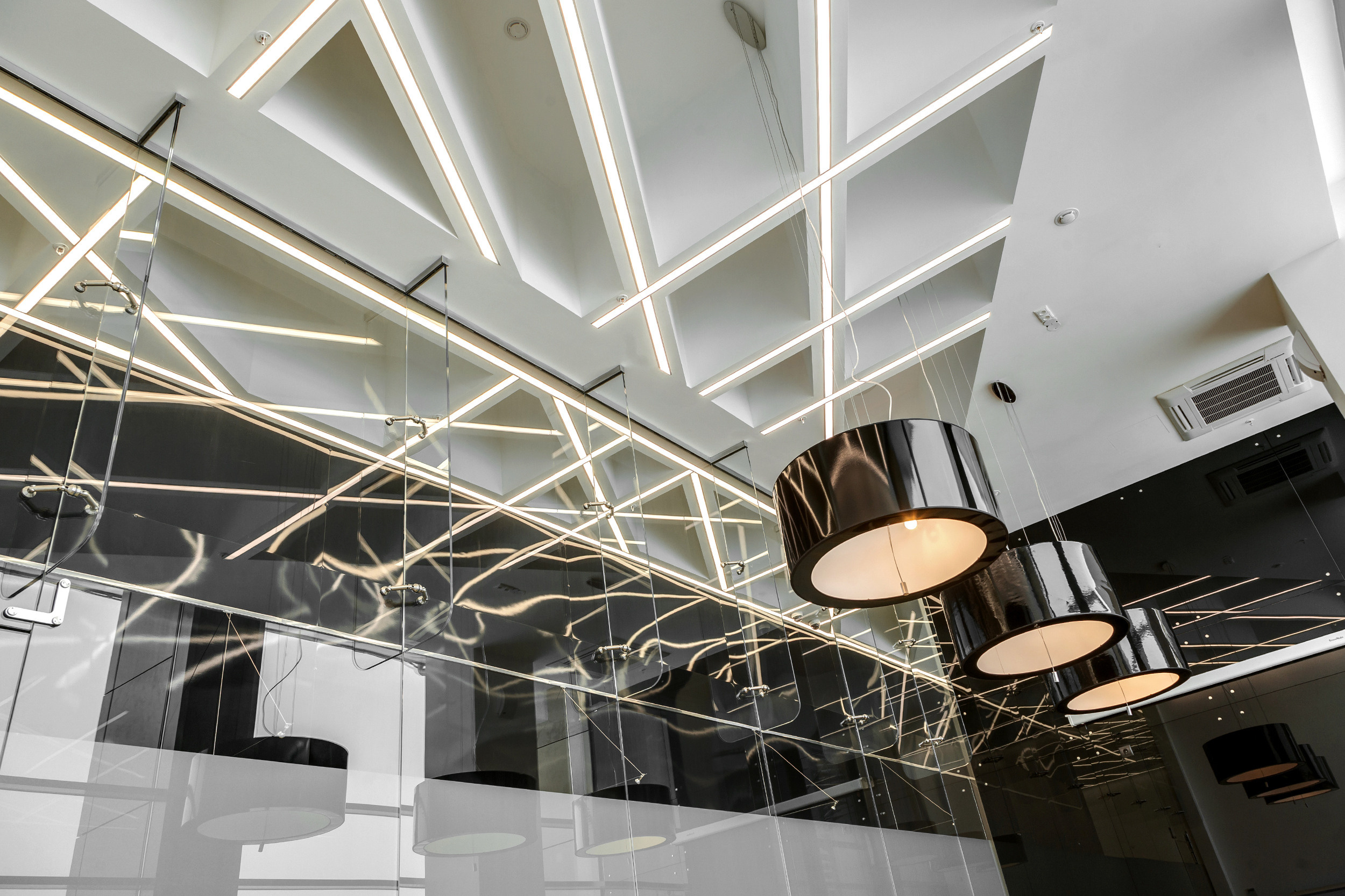 Интерьеры офиса компании "КОМОС". Фотограф для бизнеса Сергей Чирков. Город Ижевск, Удмуртия