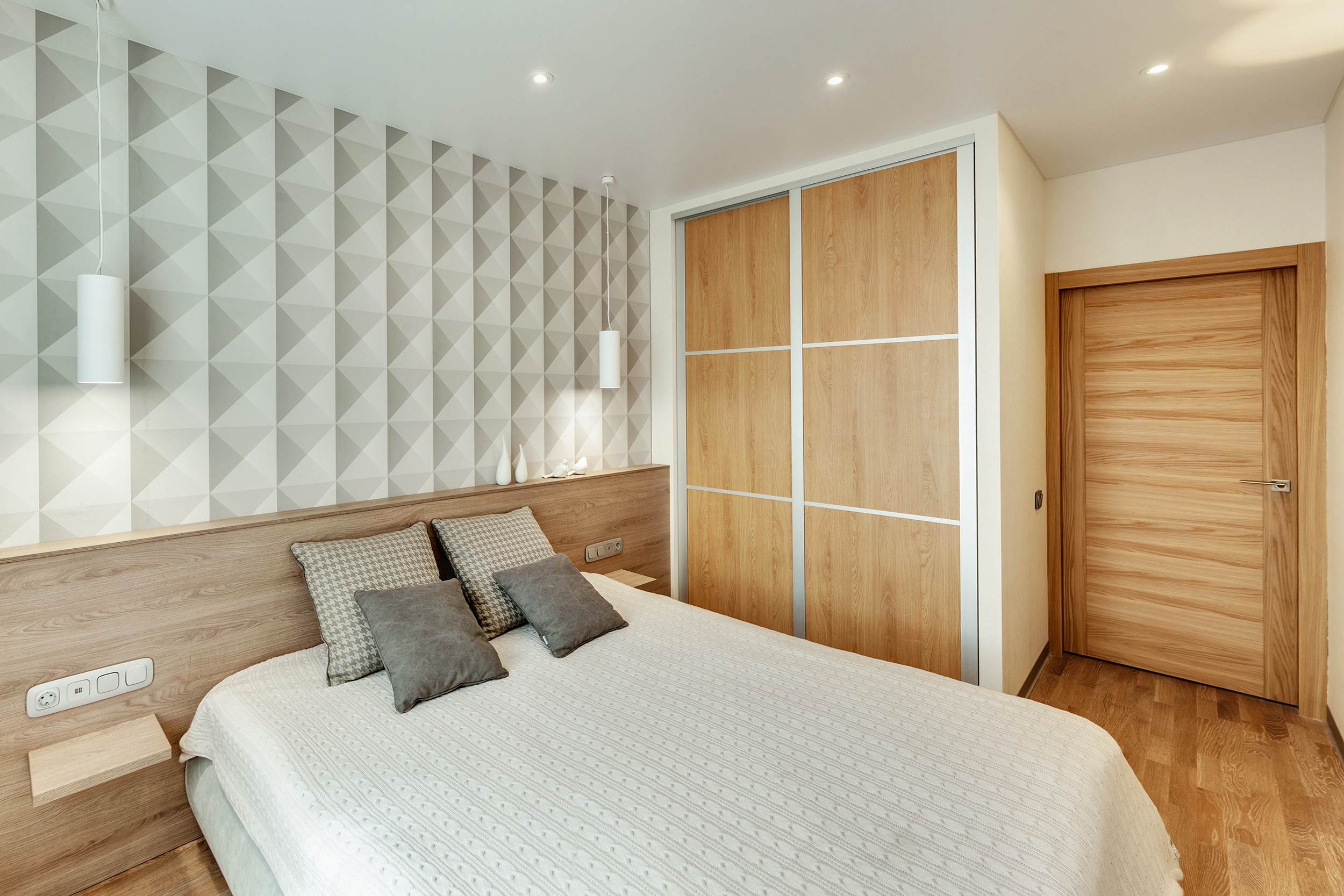 Трехкомнатная квартира с огромным котом. Фотограф для бизнеса Сергей Чирков. Город Ижевск, Удмуртия