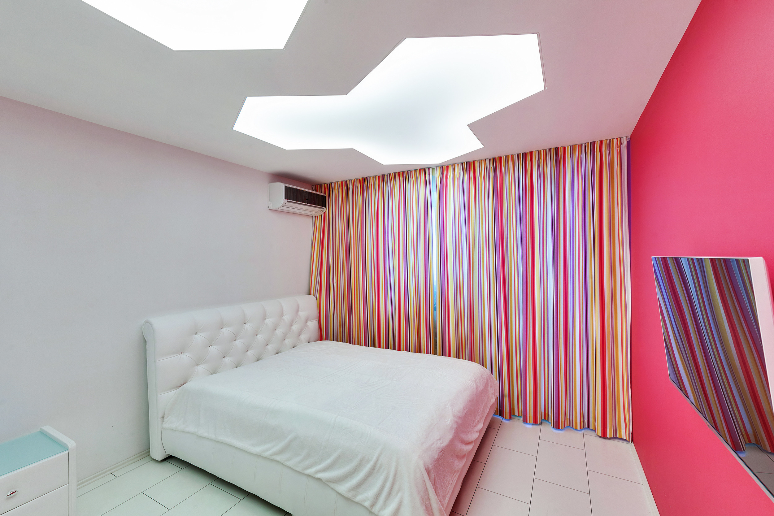 Трехкомнатная квартира в стиле Hight-Tech. Фотограф для бизнеса Сергей Чирков. Город Ижевск, Удмуртия